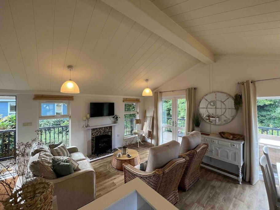 Waterside Lodge, Weybourne, Holt