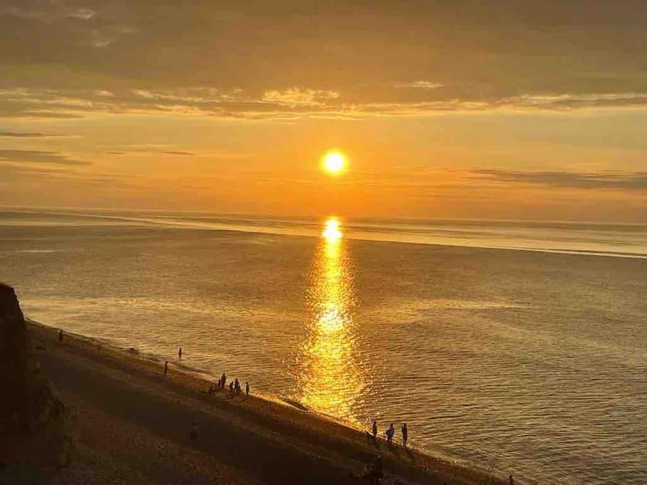 Waterside Lodge, Weybourne, Holt