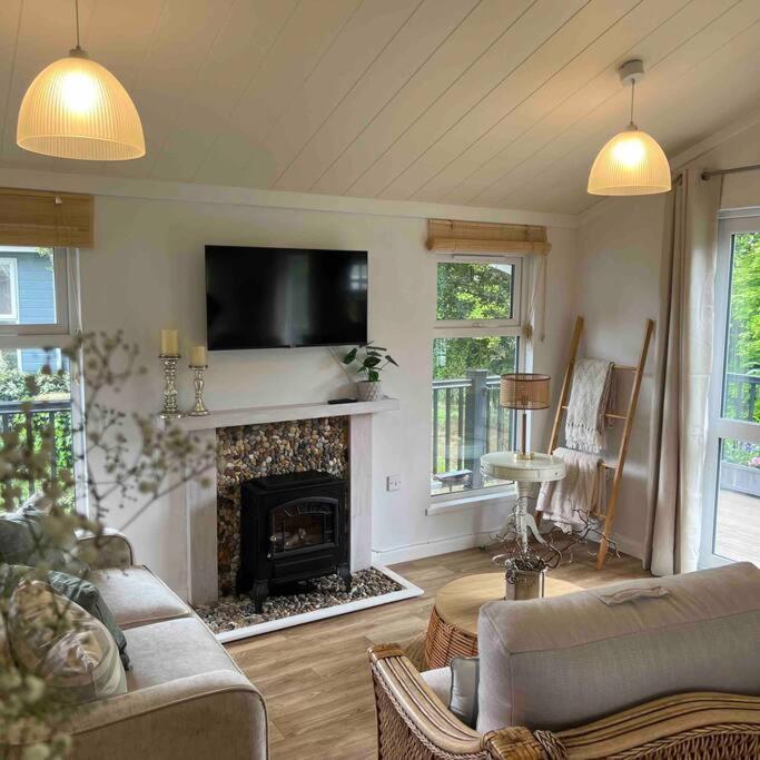 Waterside Lodge, Weybourne, Holt