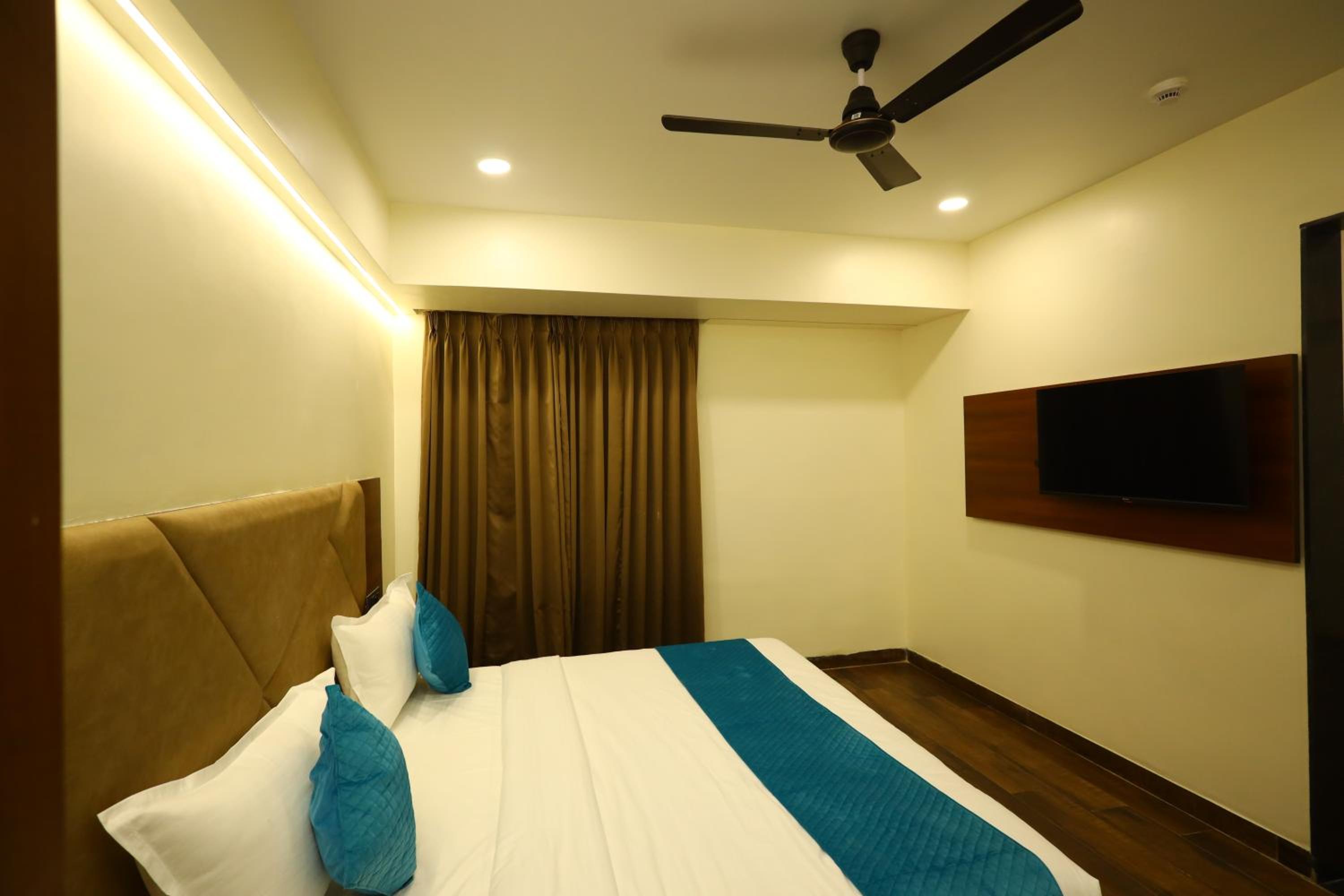 The Imperial By Vinayak Hotels view 4