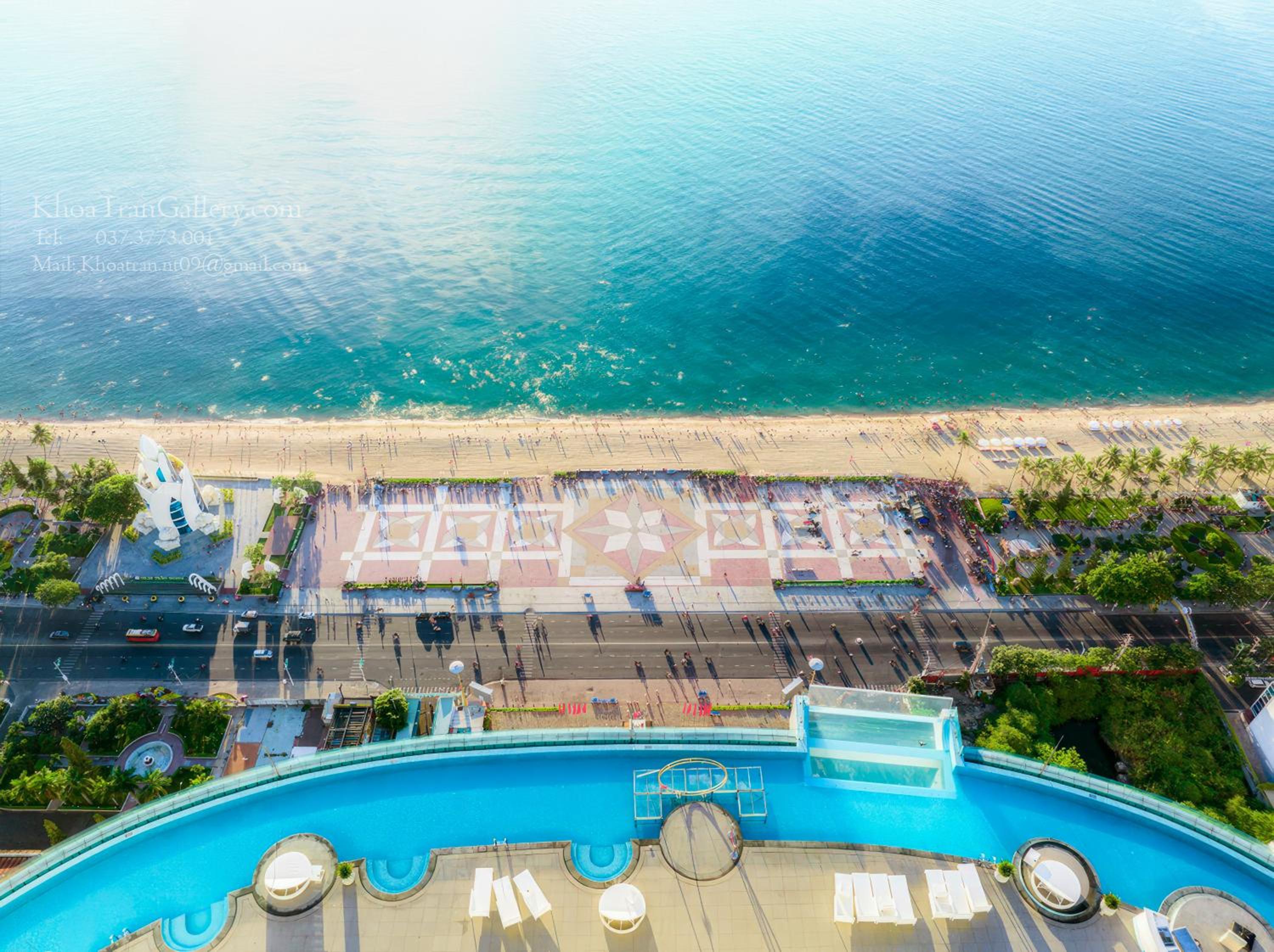 GOLDEN PANORAMA LUXURY STUDIO