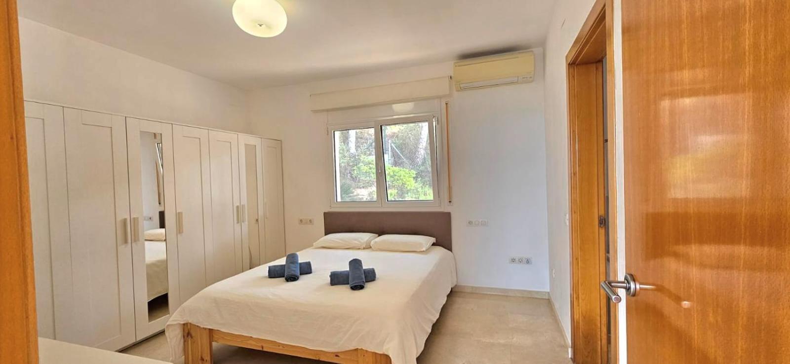Oliver House