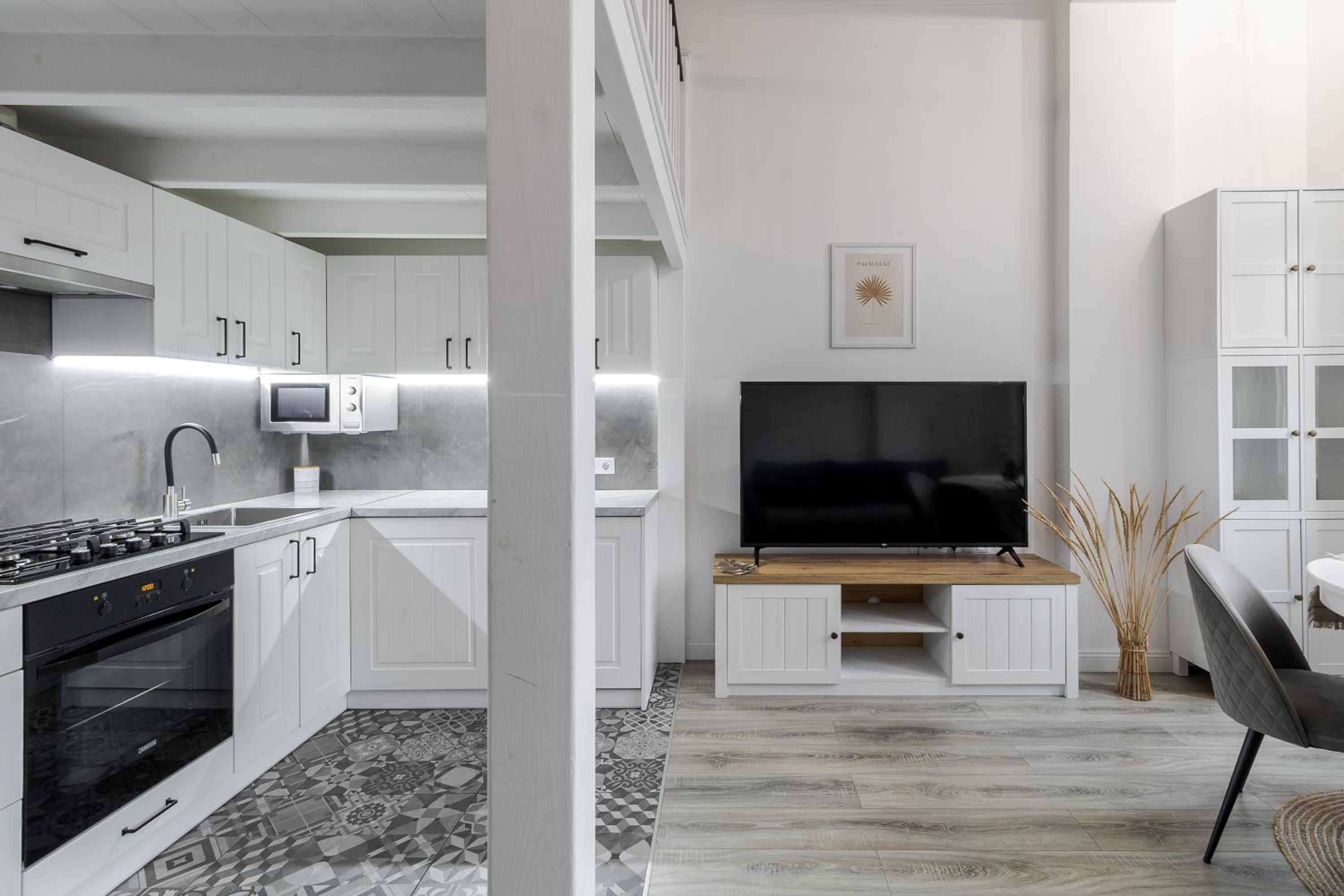 InshiApartments on Slovatskoho str view 2
