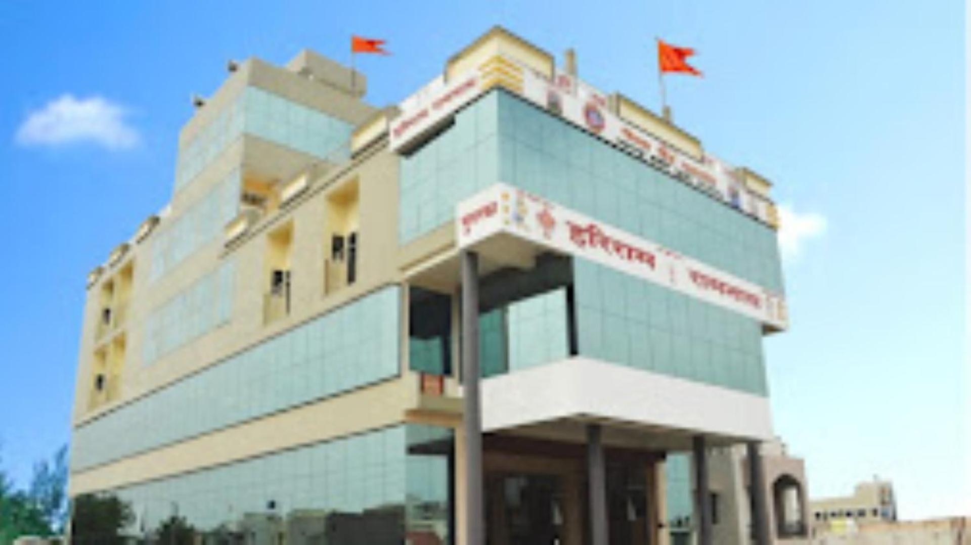 Hotel Hariram Tower,Wardha