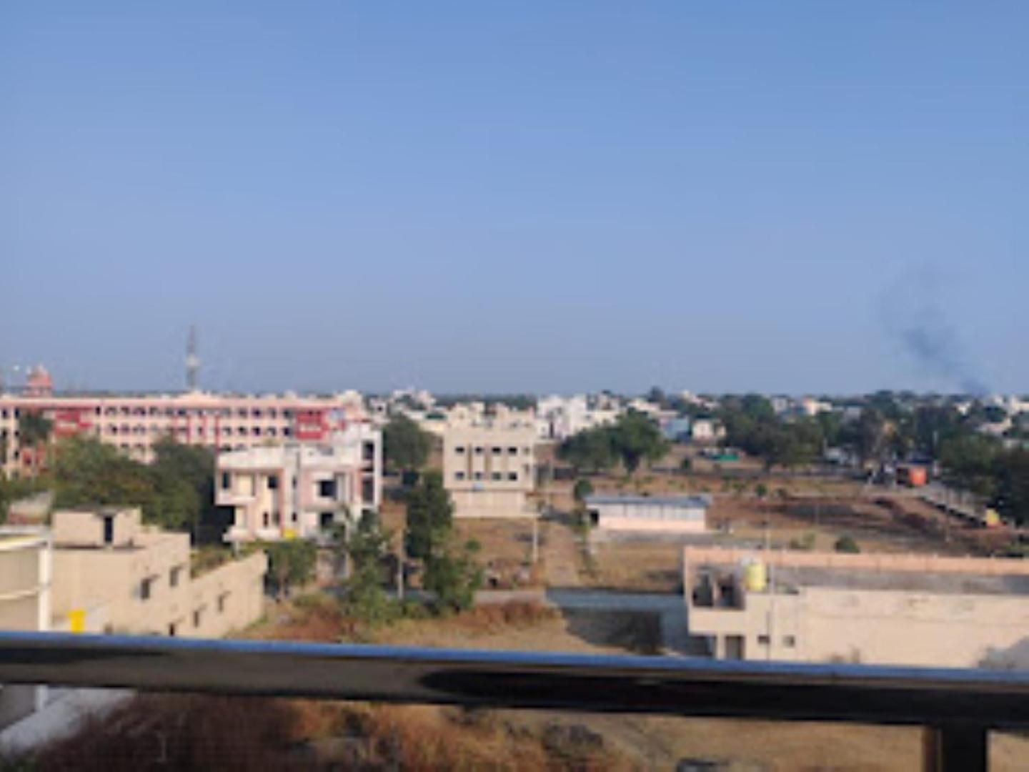 Hotel Hariram Tower,Wardha