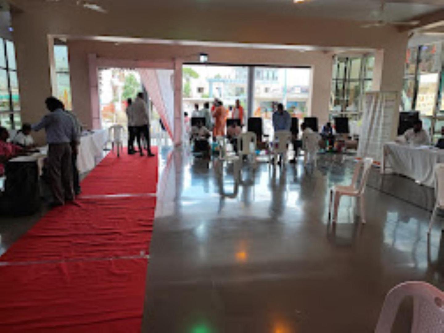 Hotel Hariram Tower,Wardha