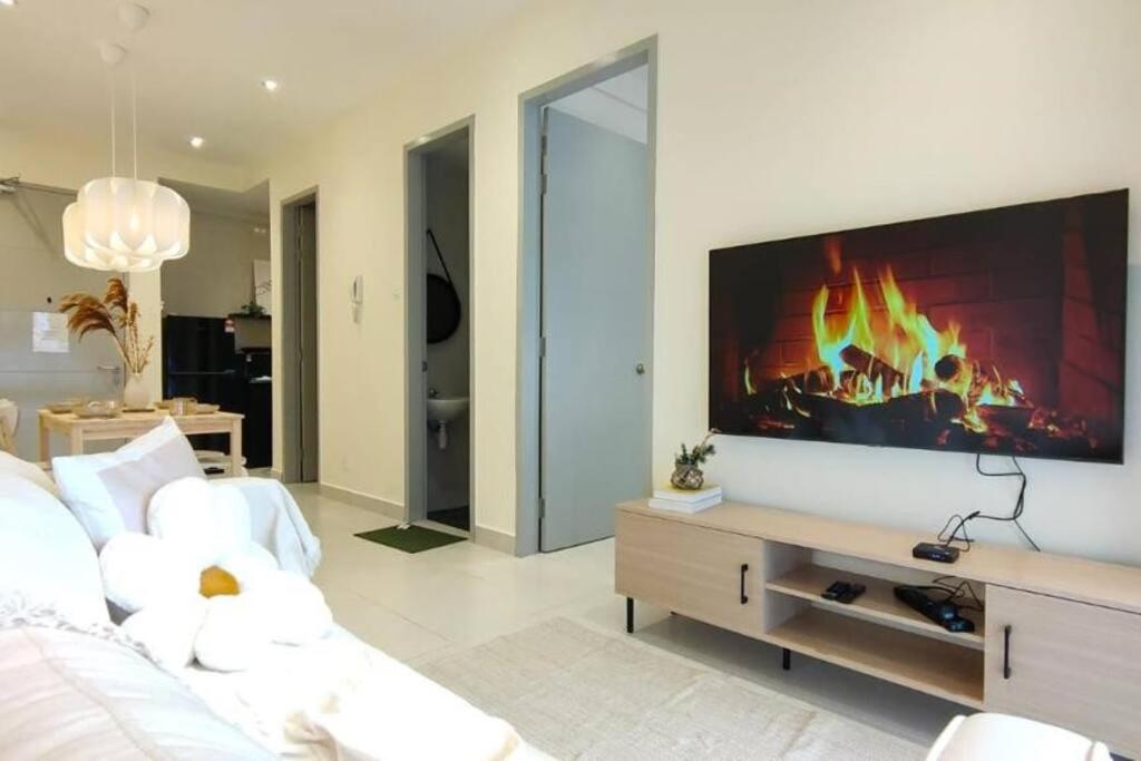 Sky Heaven Design 3 Pax, 5 Min to DesaPark City