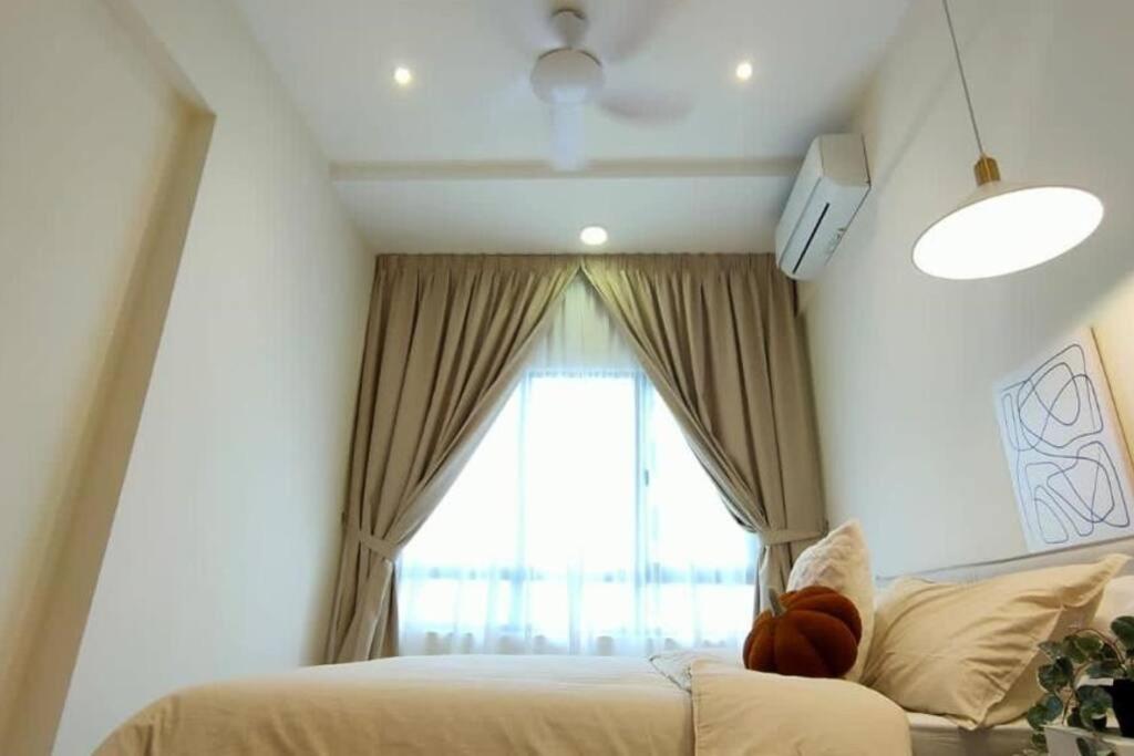 Sky Heaven Design 3 Pax, 5 Min to DesaPark City