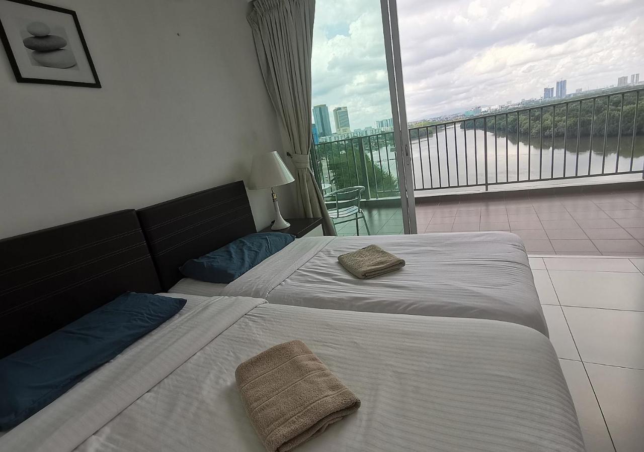 5min Mid Valley Southkey 10min KSL CIQ City Square