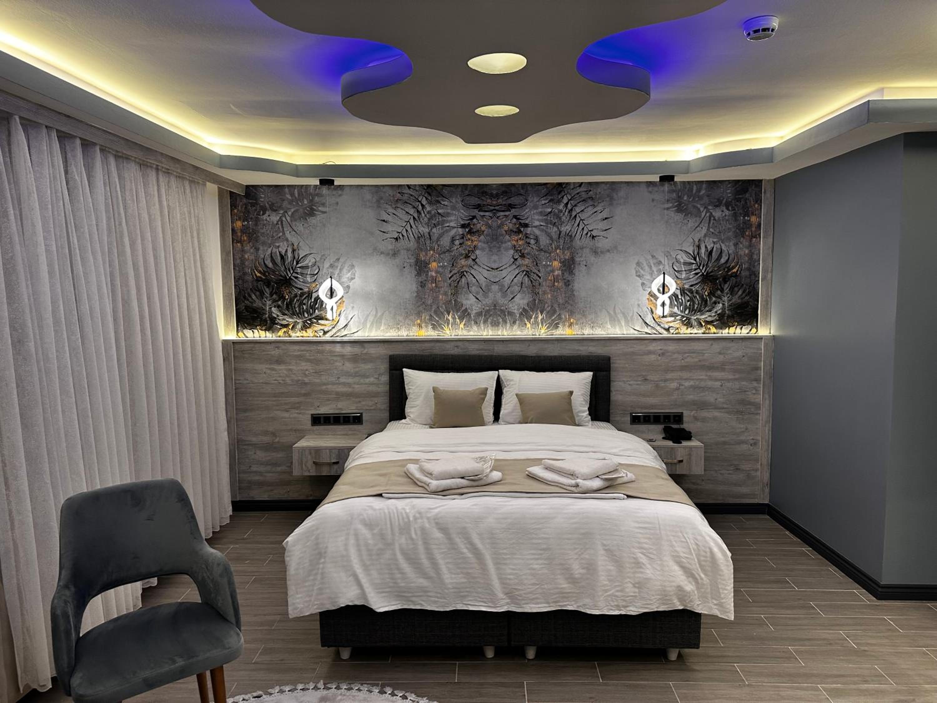 Blue Moonrise Otel - Image 17