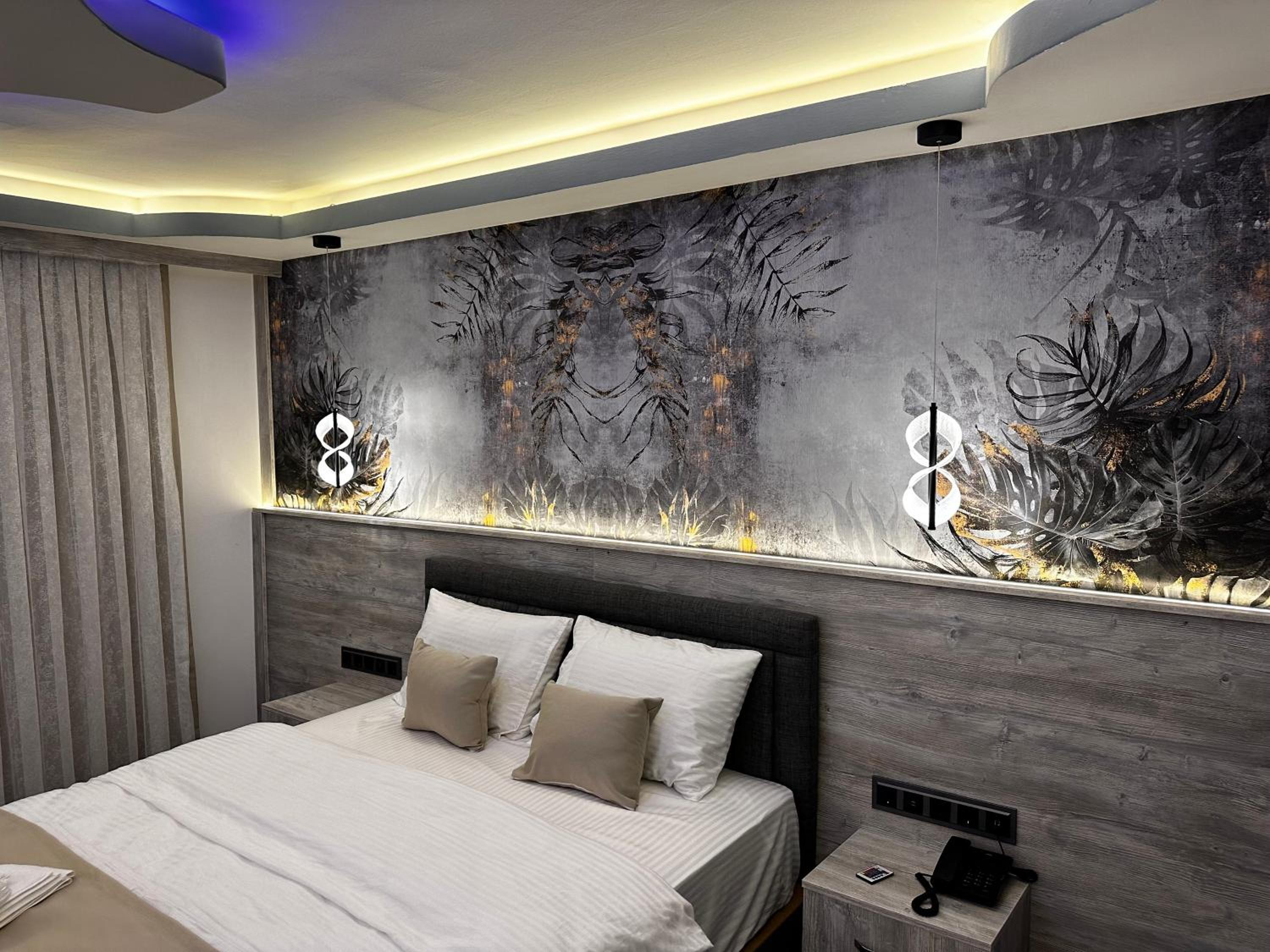 Blue Moonrise Otel - Image 21