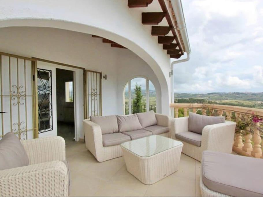 Luxury Four Bedroom Moraira Villa with Heated Pool