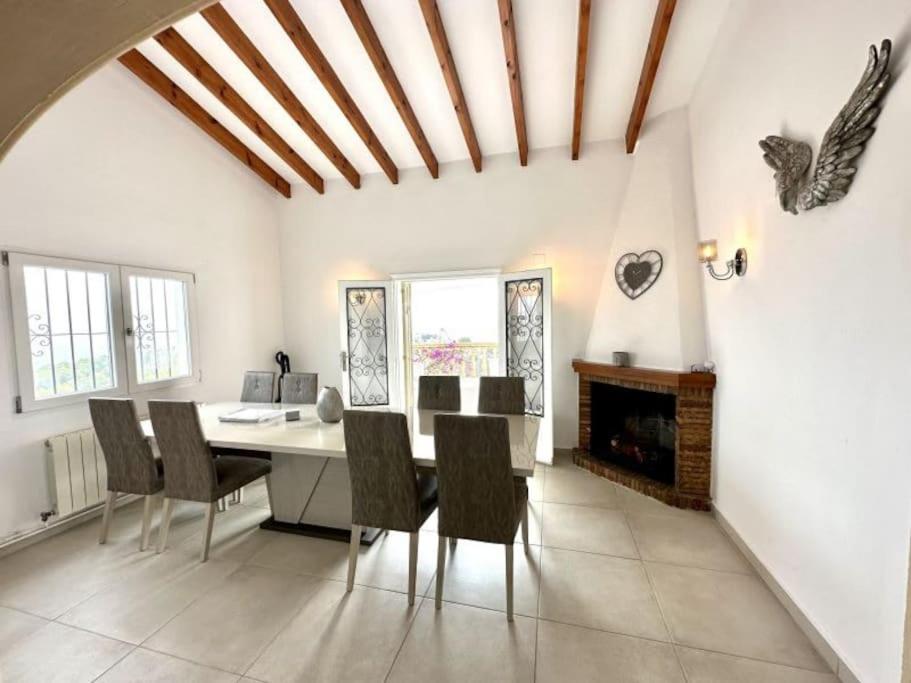 Luxury Four Bedroom Moraira Villa with Heated Pool