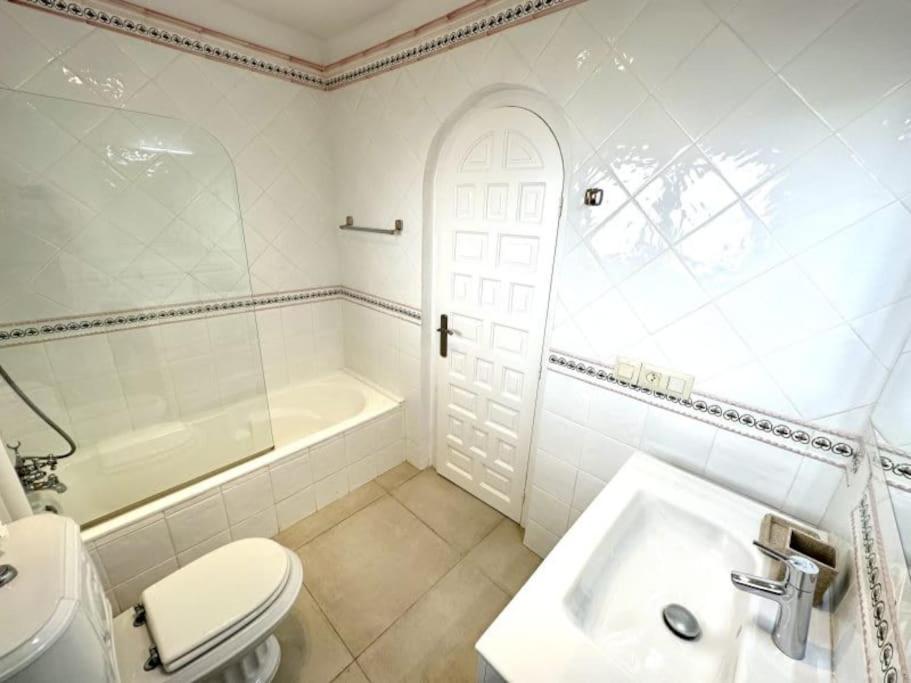 Luxury Four Bedroom Moraira Villa with Heated Pool