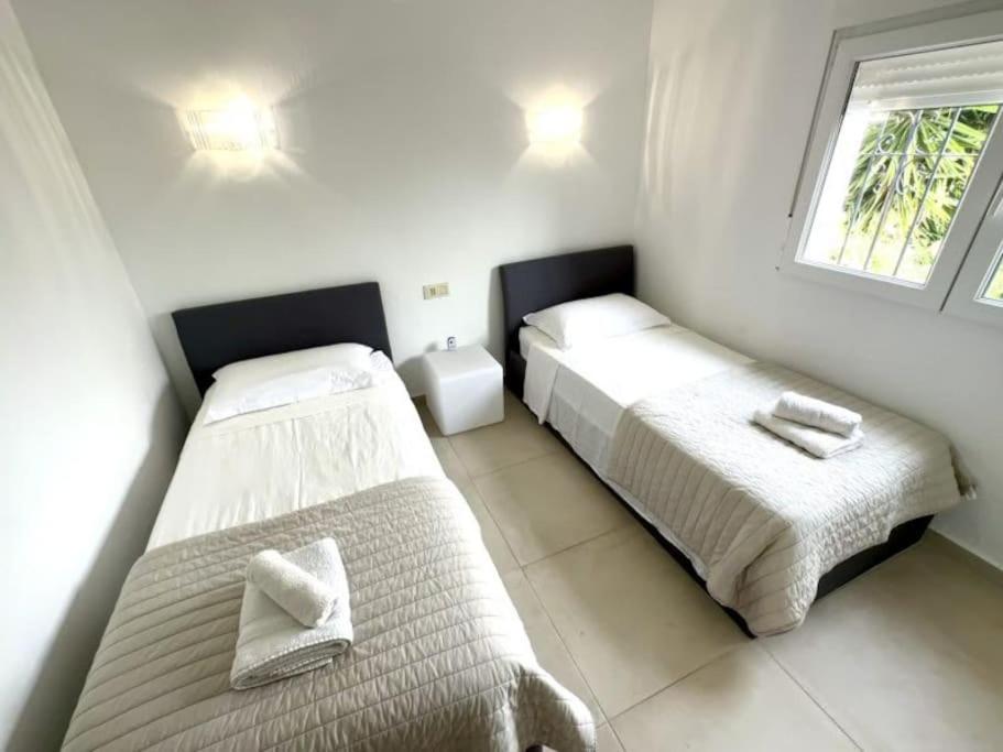 Luxury Four Bedroom Moraira Villa with Heated Pool