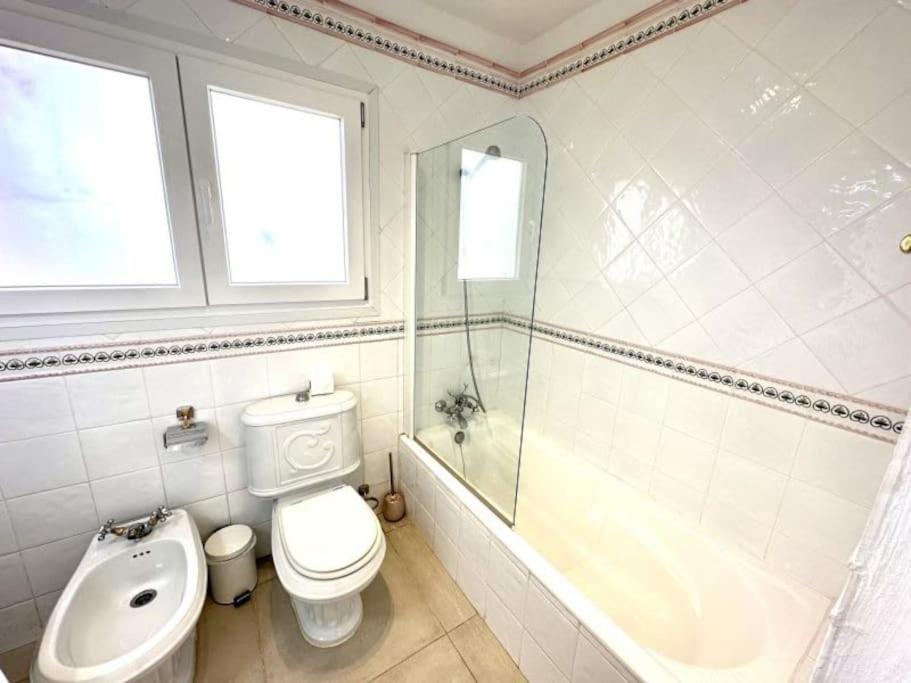 Luxury Four Bedroom Moraira Villa with Heated Pool