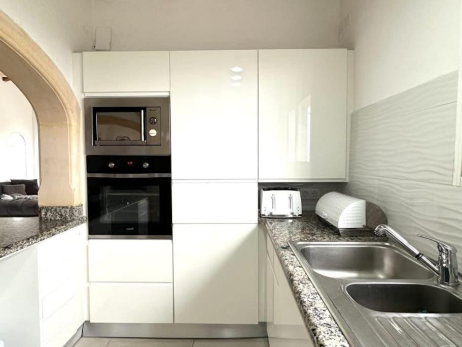 Luxury Four Bedroom Moraira Villa with Heated Pool