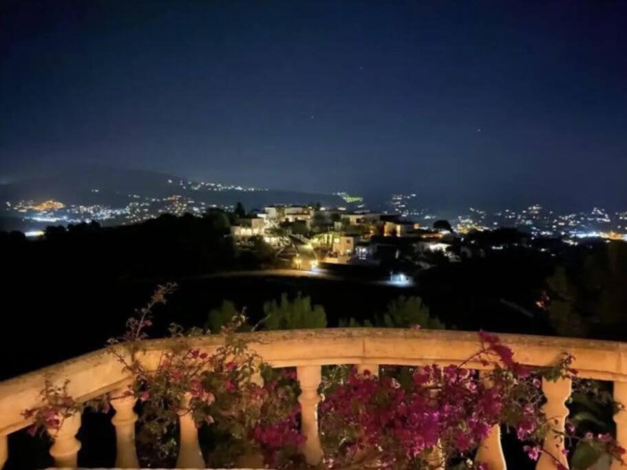 Luxury Four Bedroom Moraira Villa with Heated Pool