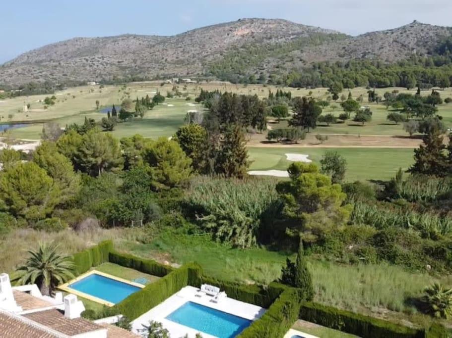 Three bedroom villa with private pool in Golfers Paradise