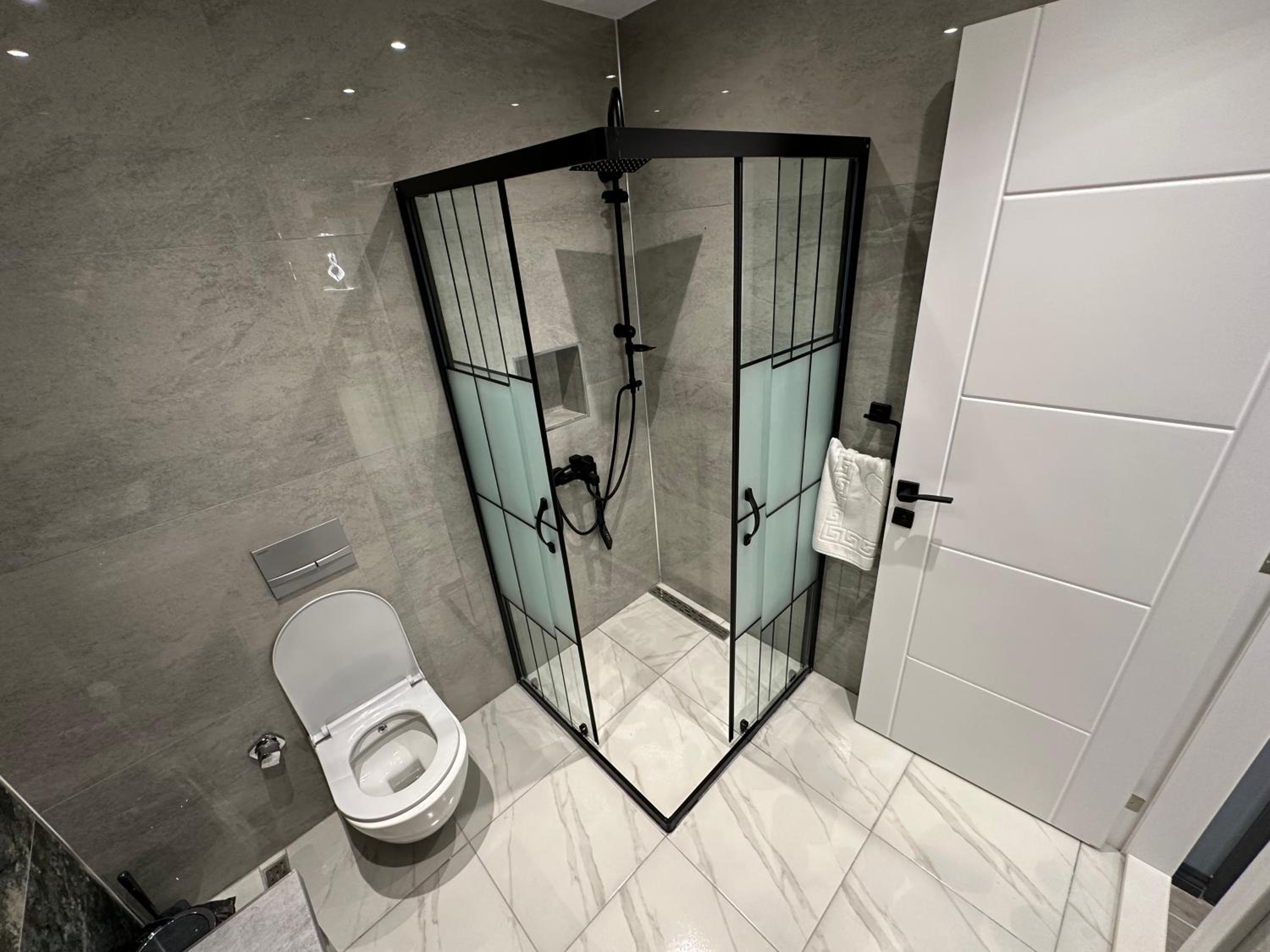 Blue Moonrise Otel - Image 89