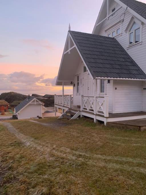 Nydelig landsted på vakre Nesland i Lofoten view 3