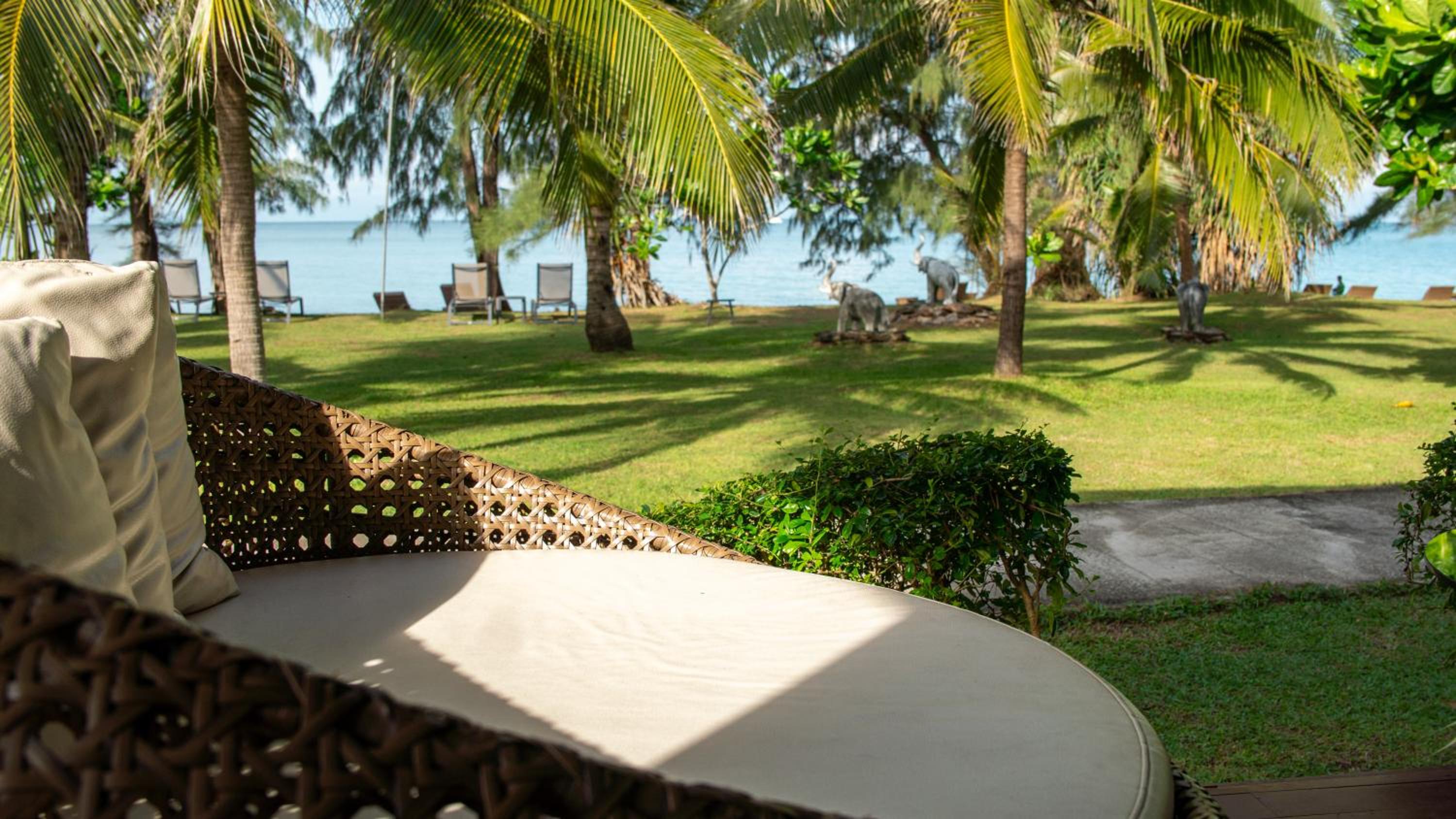 Long Beach Chalet - SHA Extra Plus