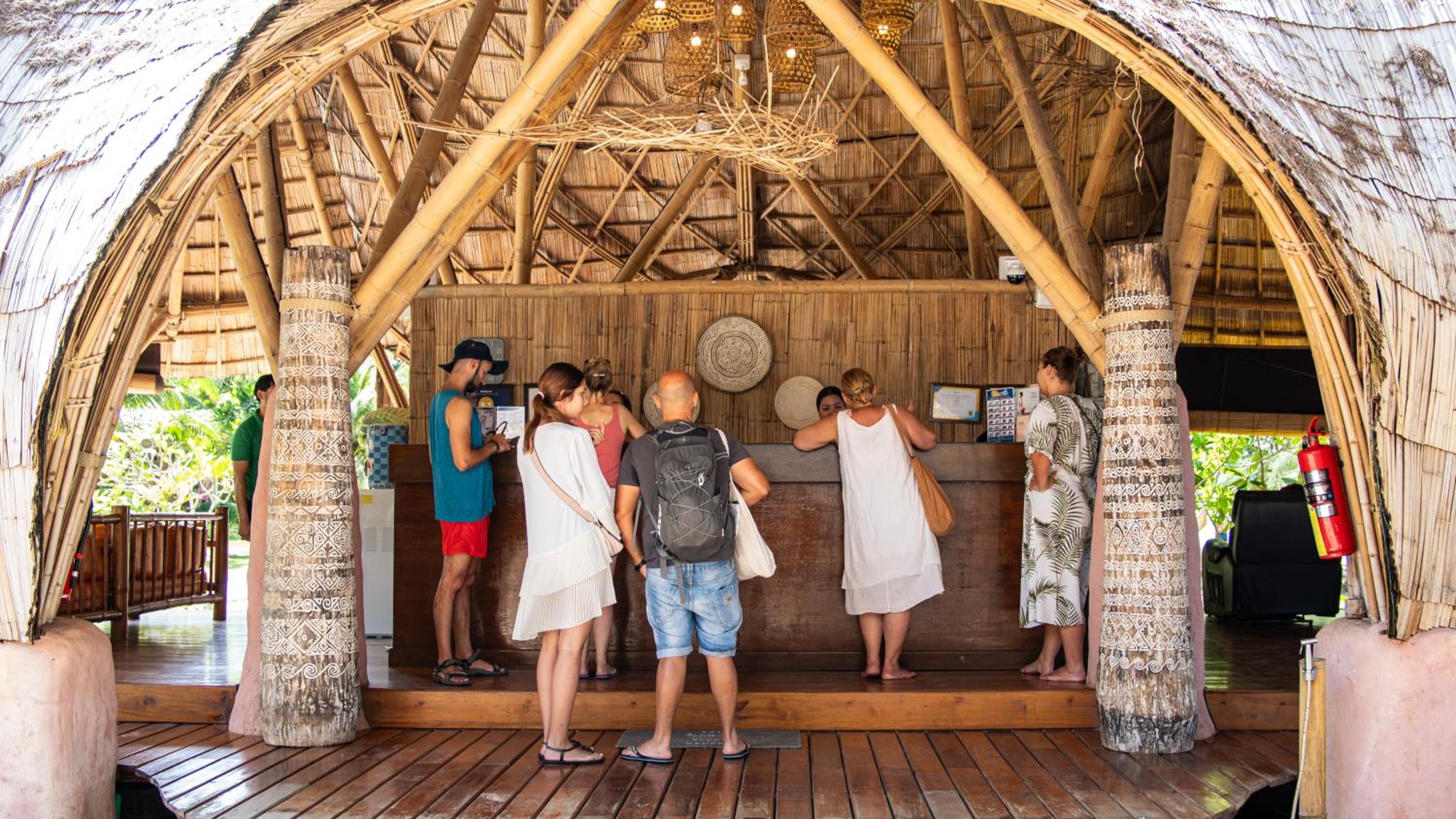 Long Beach Chalet - SHA Extra Plus