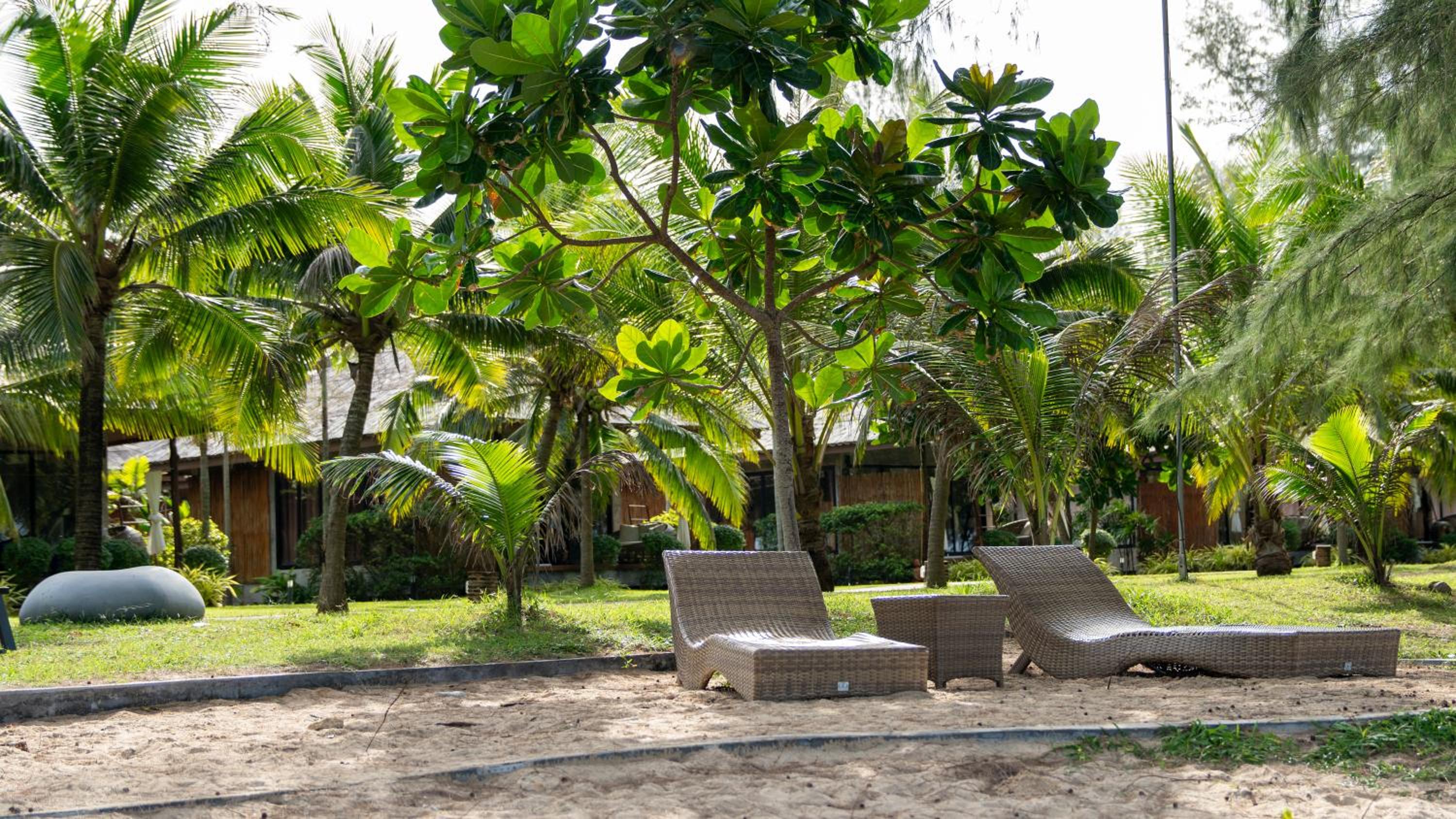 Long Beach Chalet - SHA Extra Plus