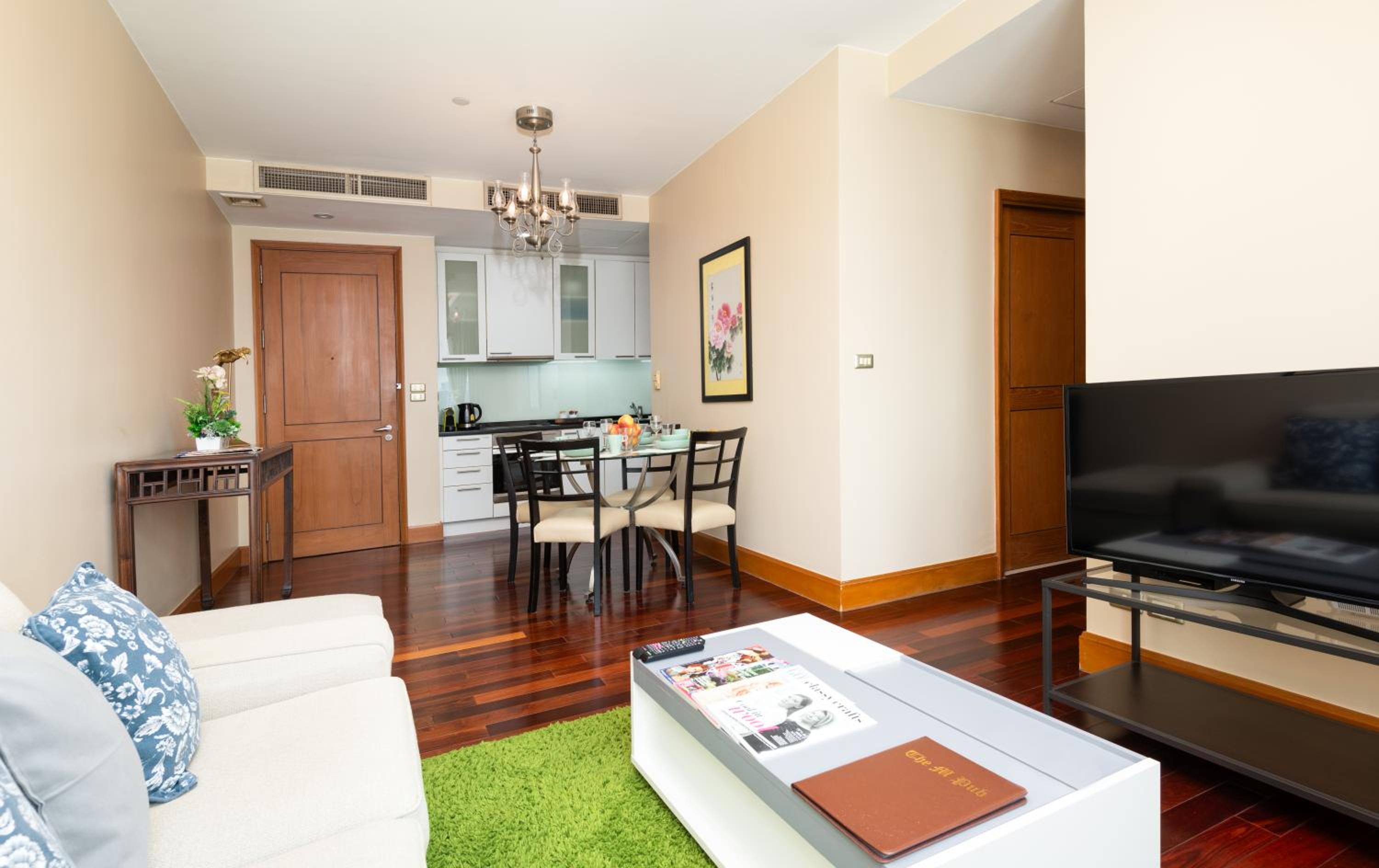 Sky Villas Apartments
