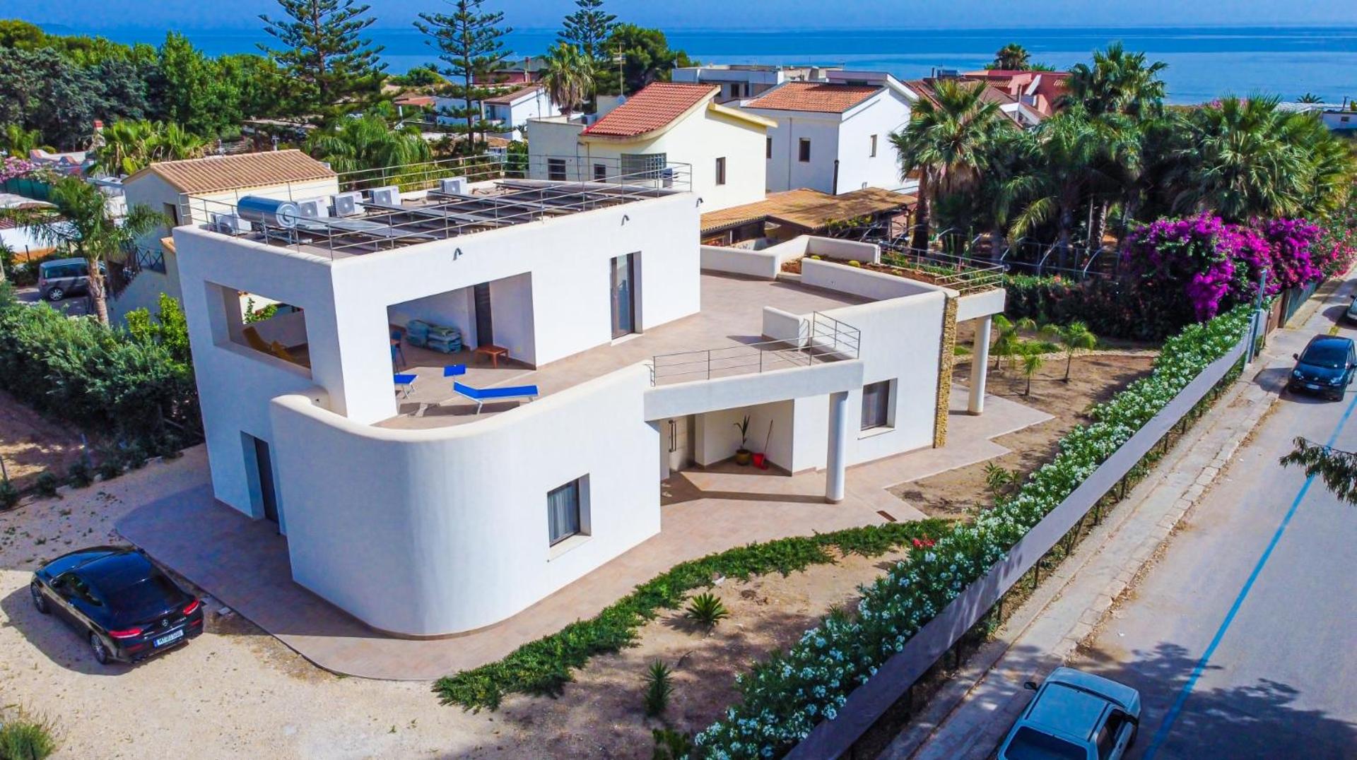 Villa Cossyra view 3