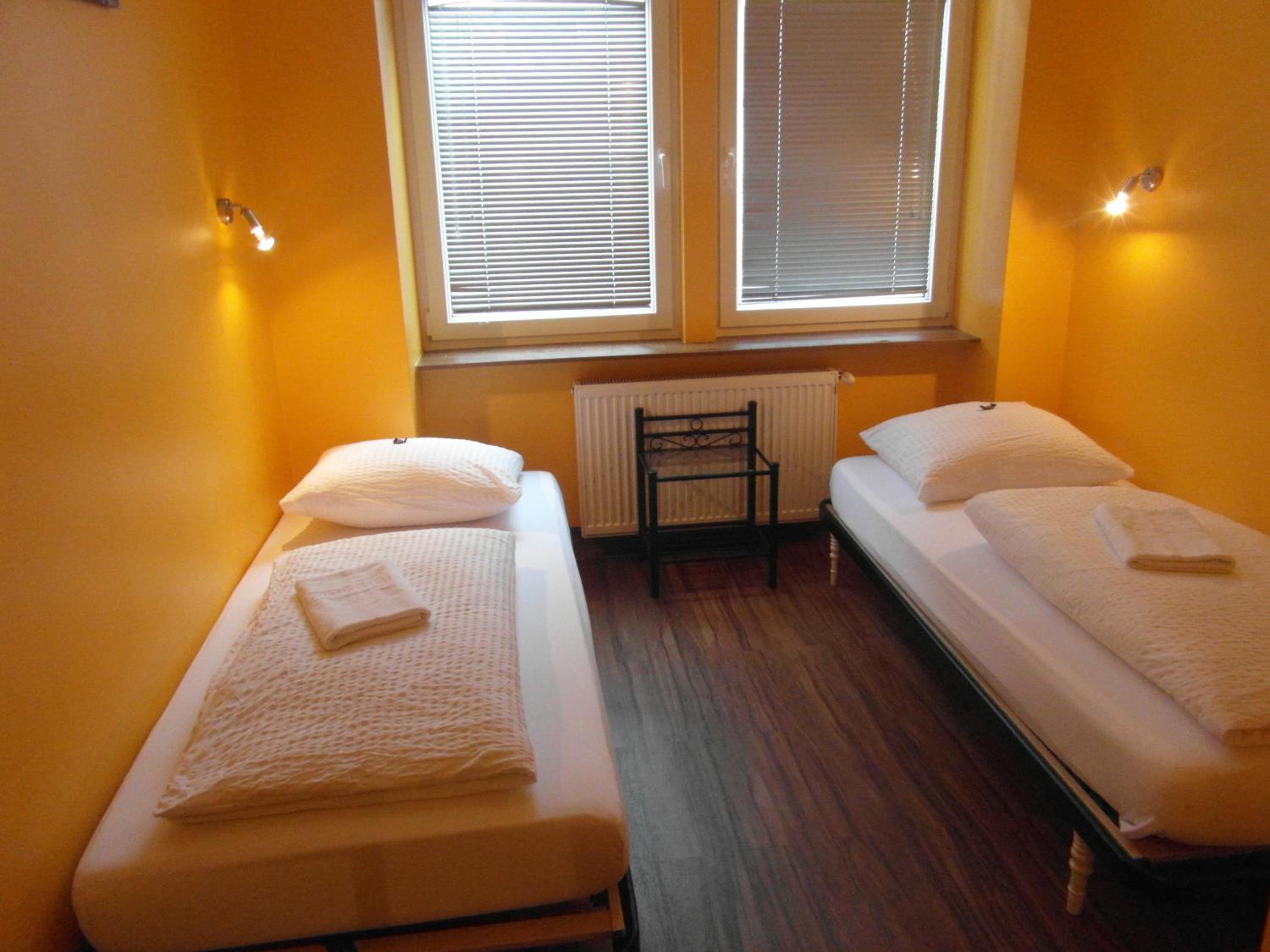 Do Step Inn Home - Hotel & Hostel