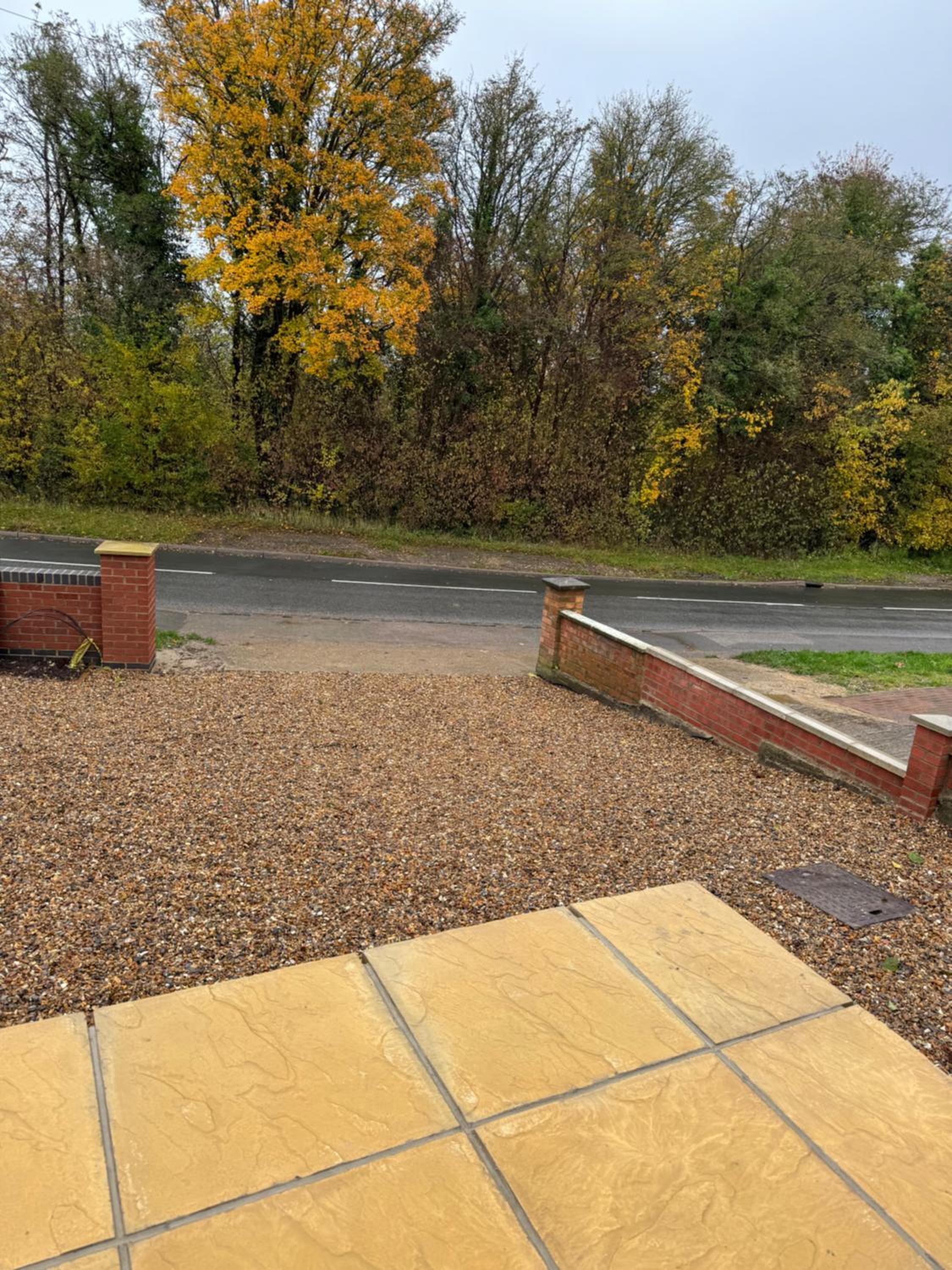Large Ensuite room view 4