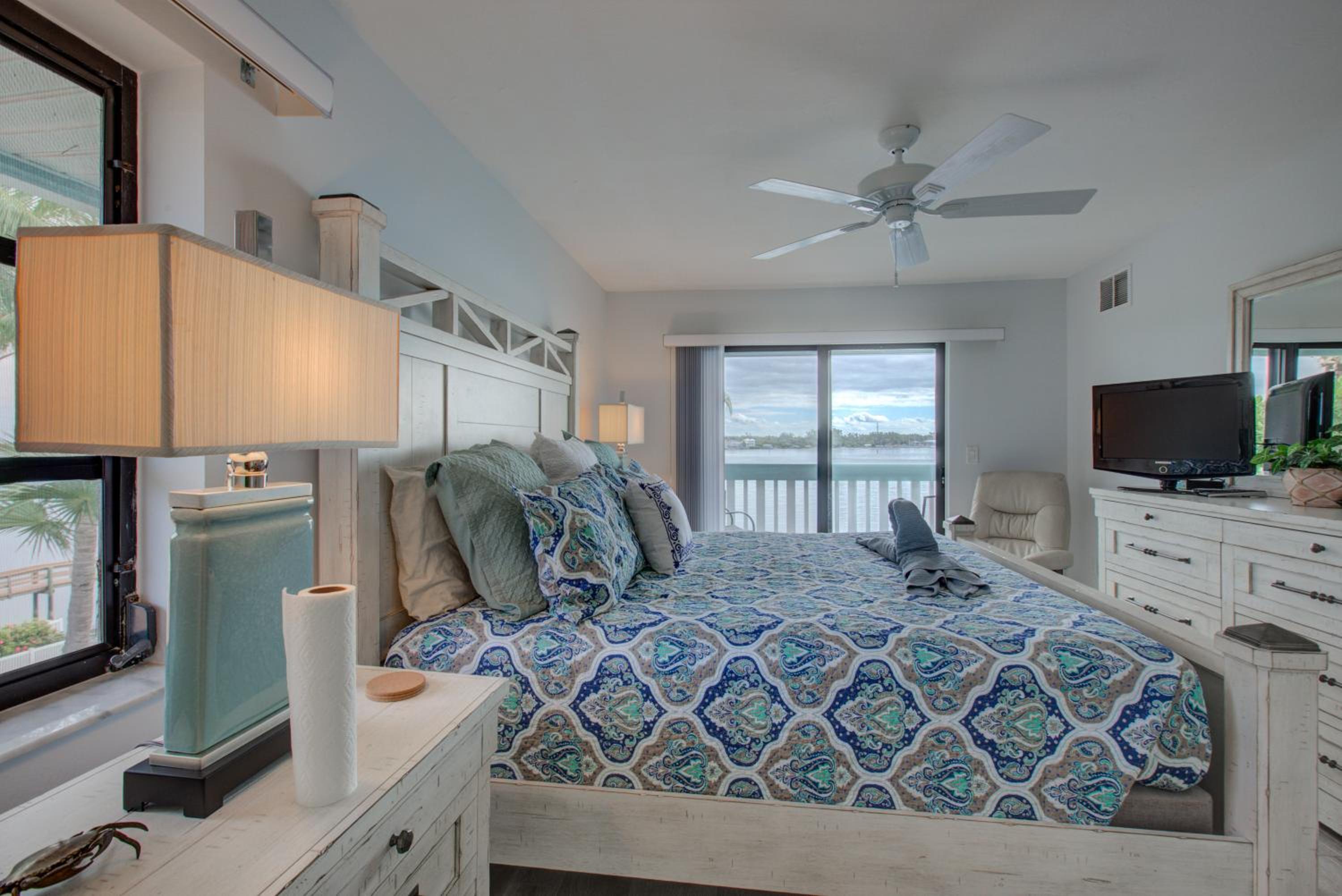 Anna Maria Island Beach Palms 2B
