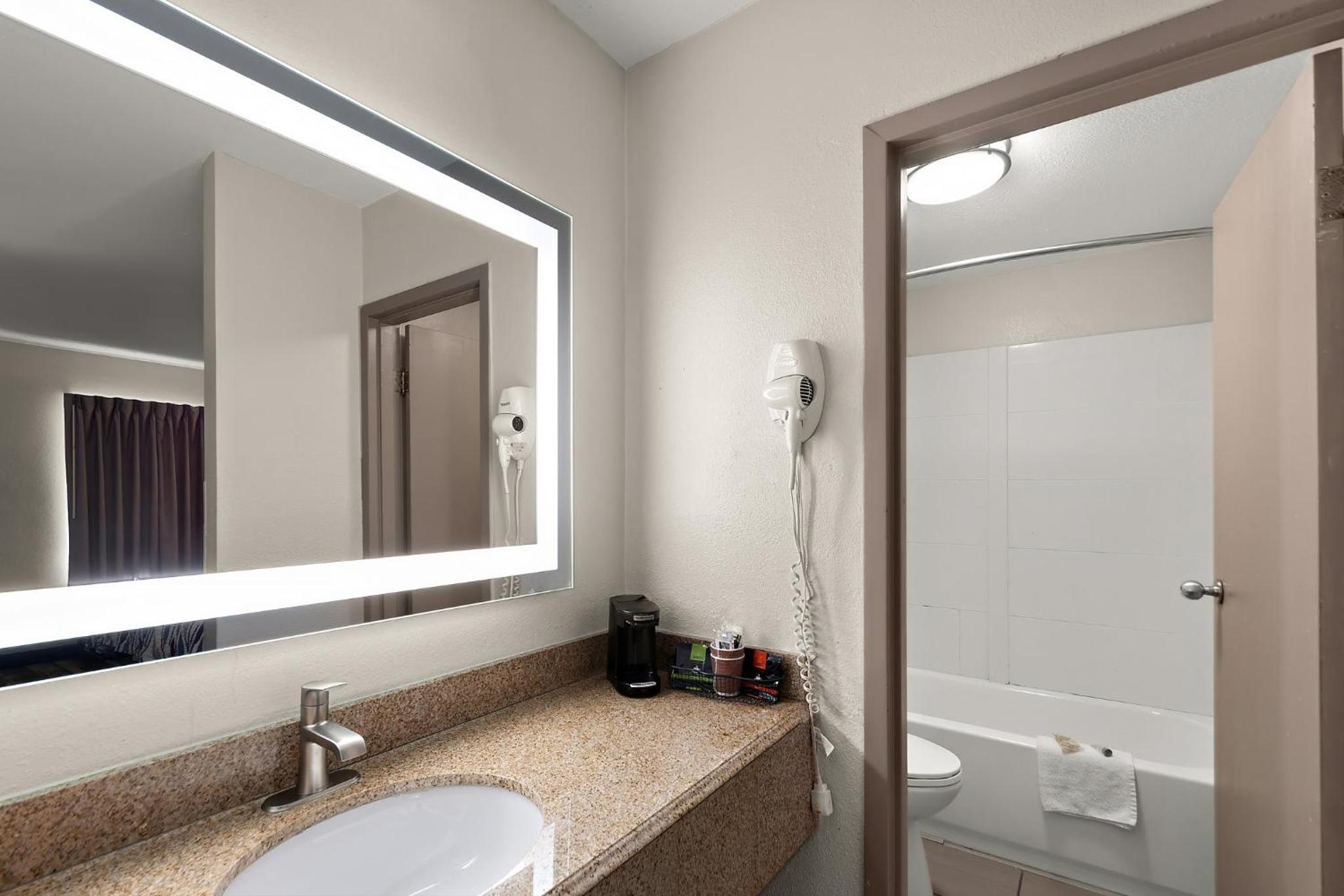 Winchester Vacations - Red Roof Inn Winchester, VA - Property Image 19