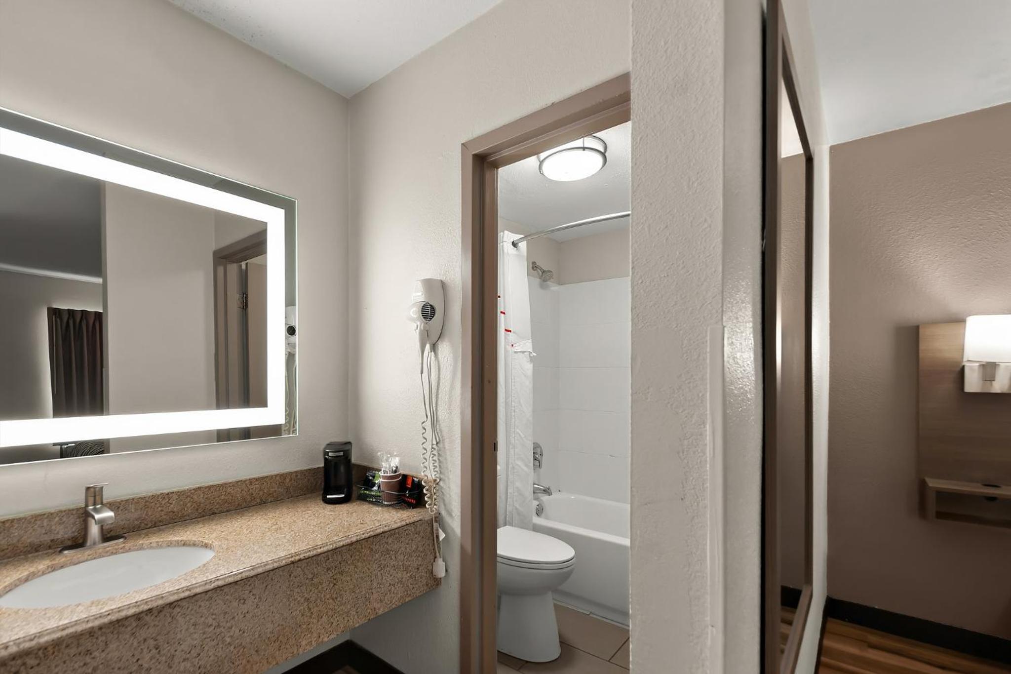 Winchester Vacations - Red Roof Inn Winchester, VA - Property Image 27