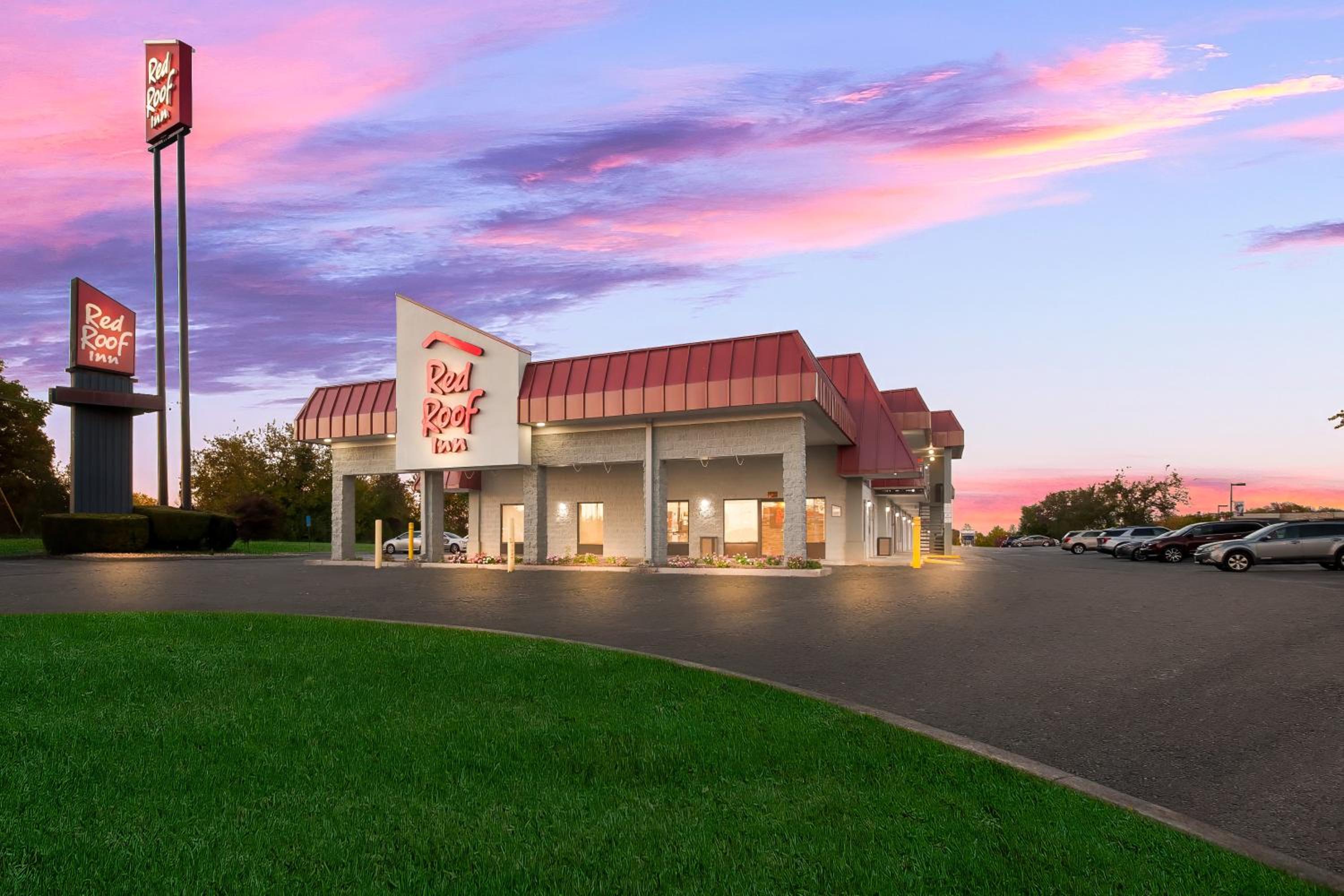 Winchester Vacations - Red Roof Inn Winchester, VA - Property Image 35