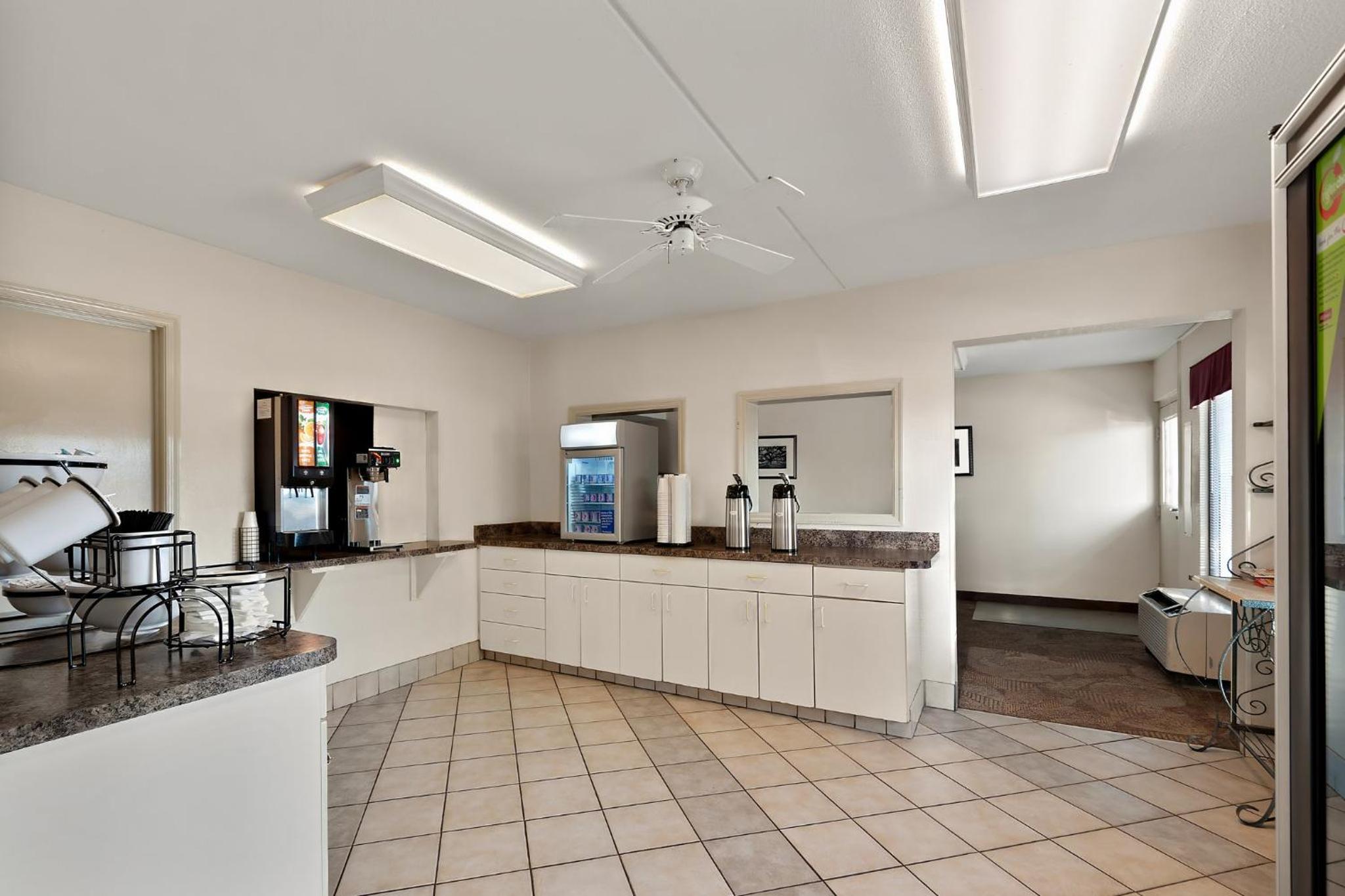 Winchester Vacations - Red Roof Inn Winchester, VA - Property Image 5