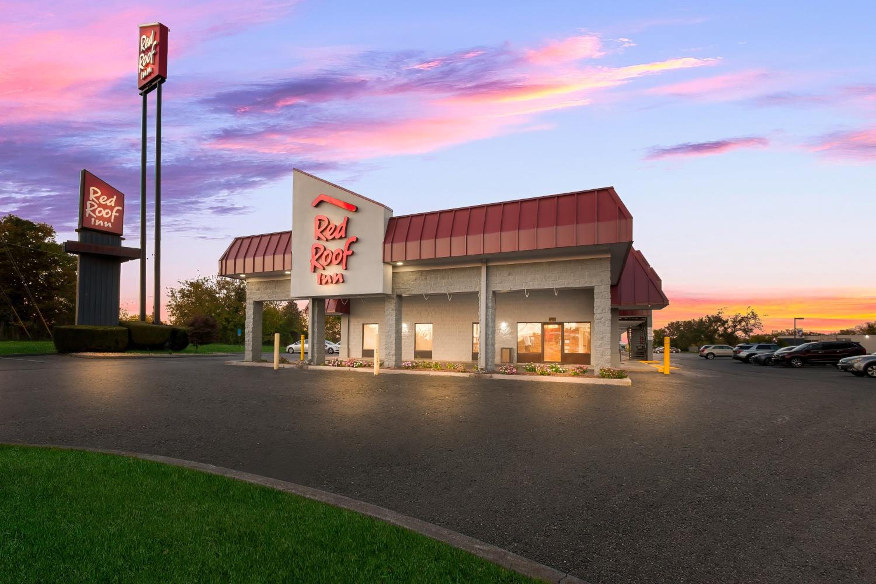 Winchester Vacations - Red Roof Inn Winchester, VA - Property Image 36