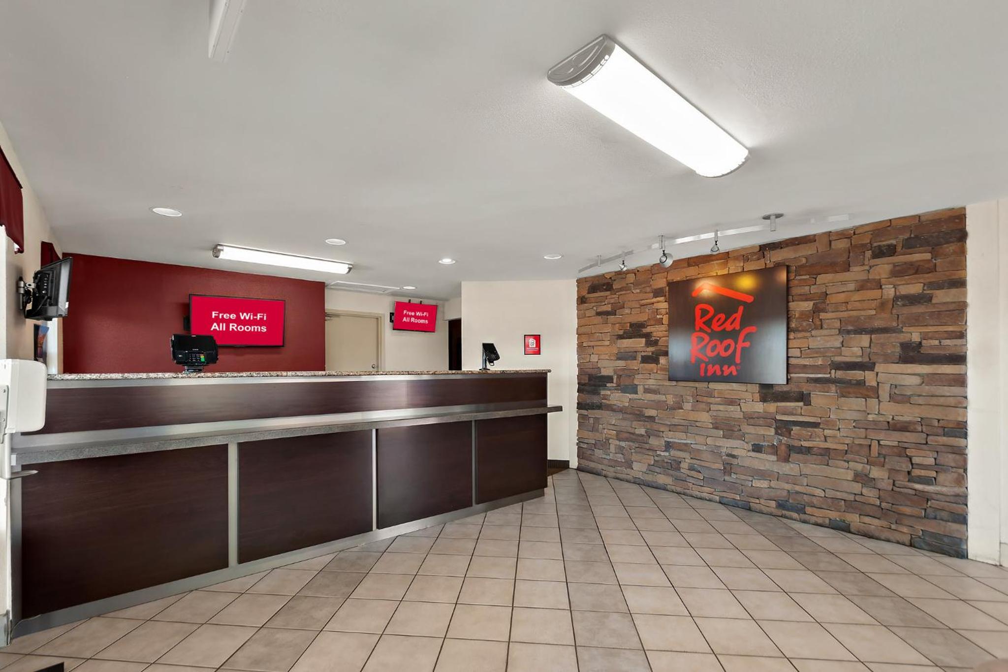 Winchester Vacations - Red Roof Inn Winchester, VA - Property Image 10