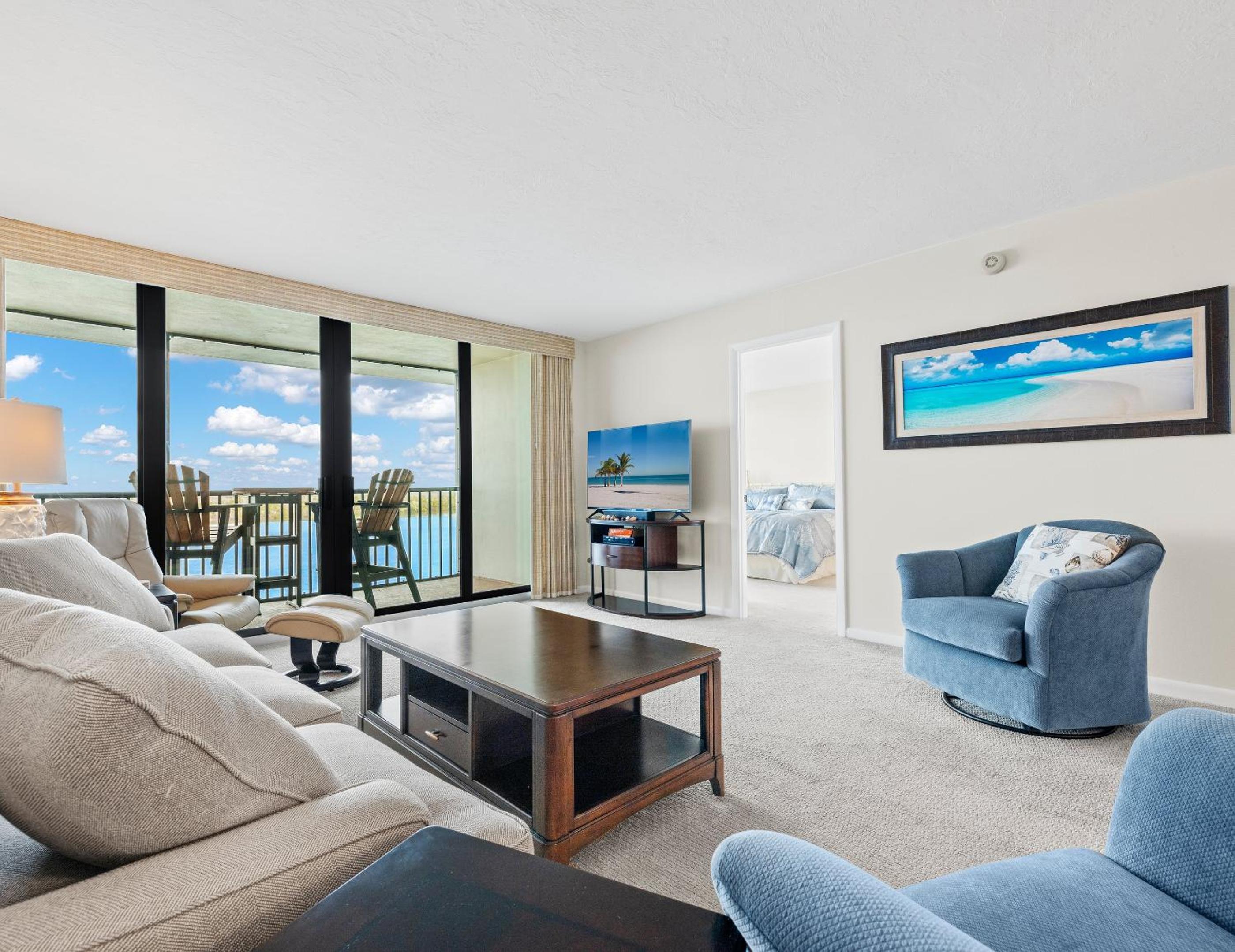 Palms of Bay Beach 4F view 5