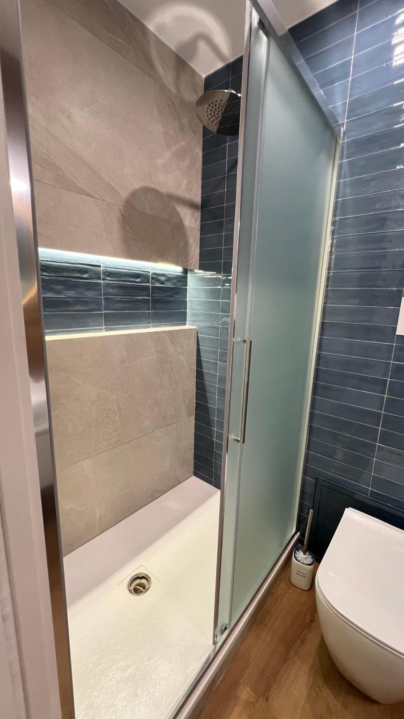Le Stanze del Re en Palermo — bathroom