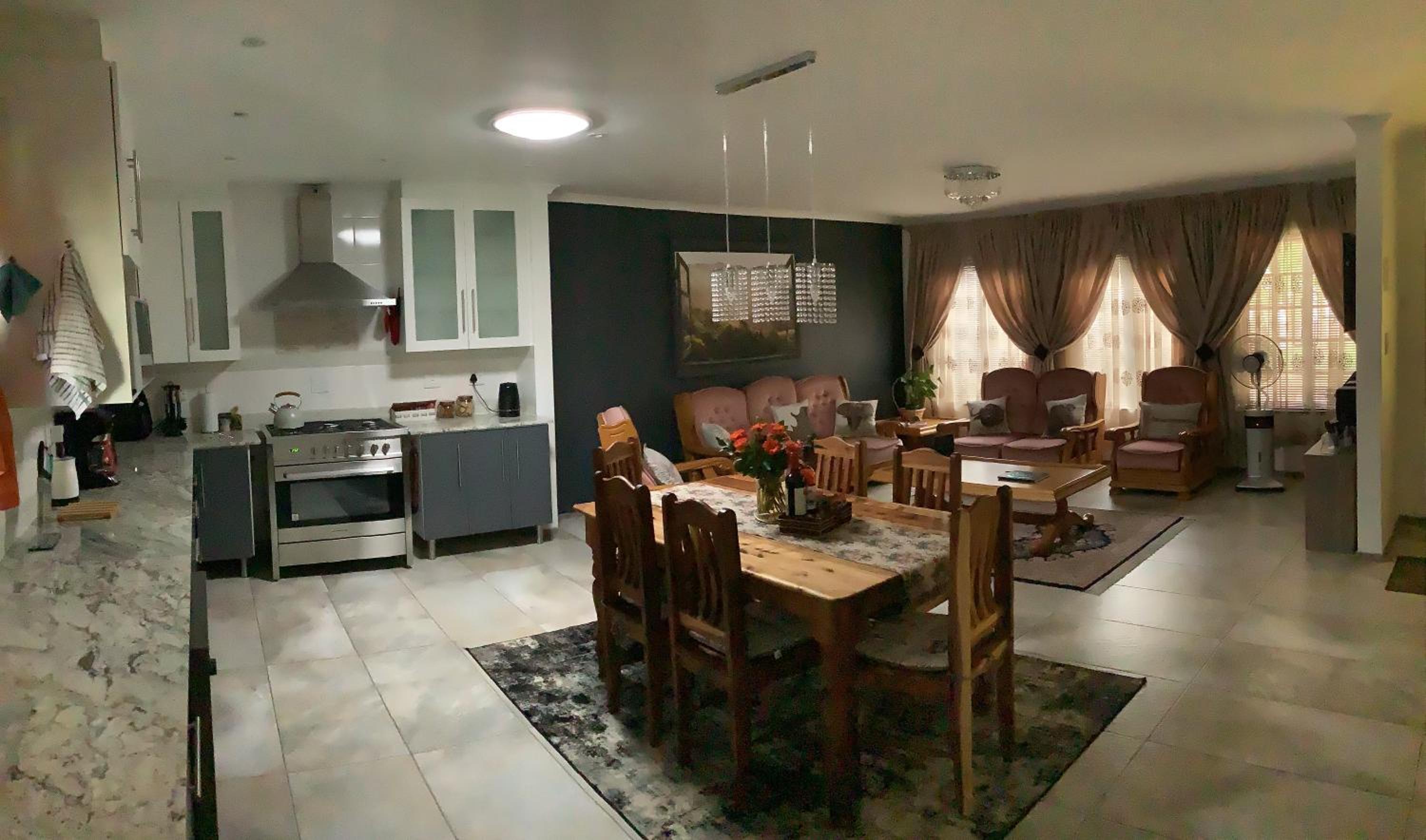 Cape Town gem "Maratski House" view 5