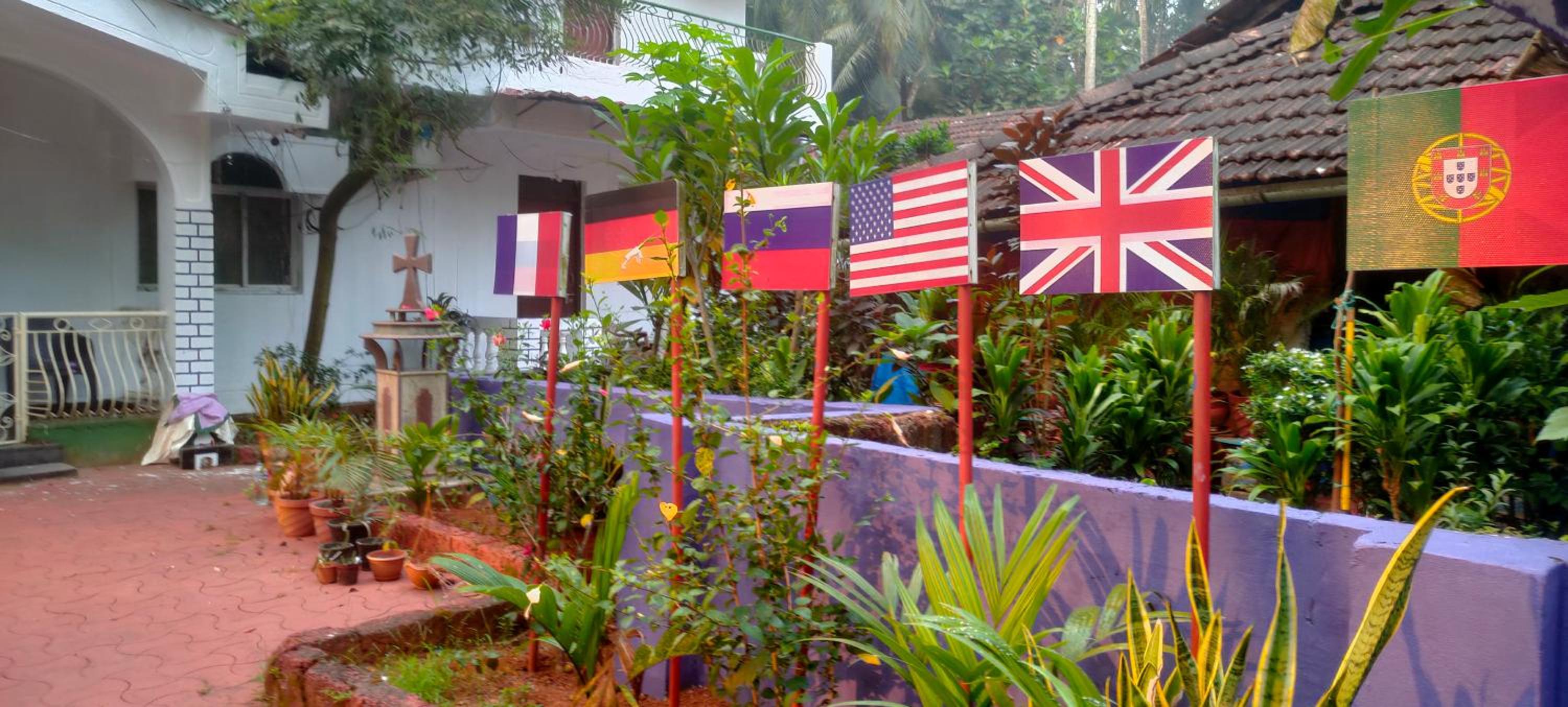 Jes Guest House