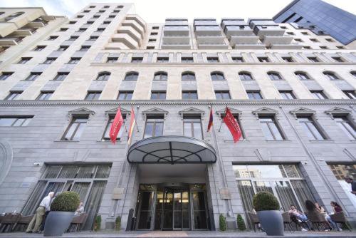 Red Ararat apartments