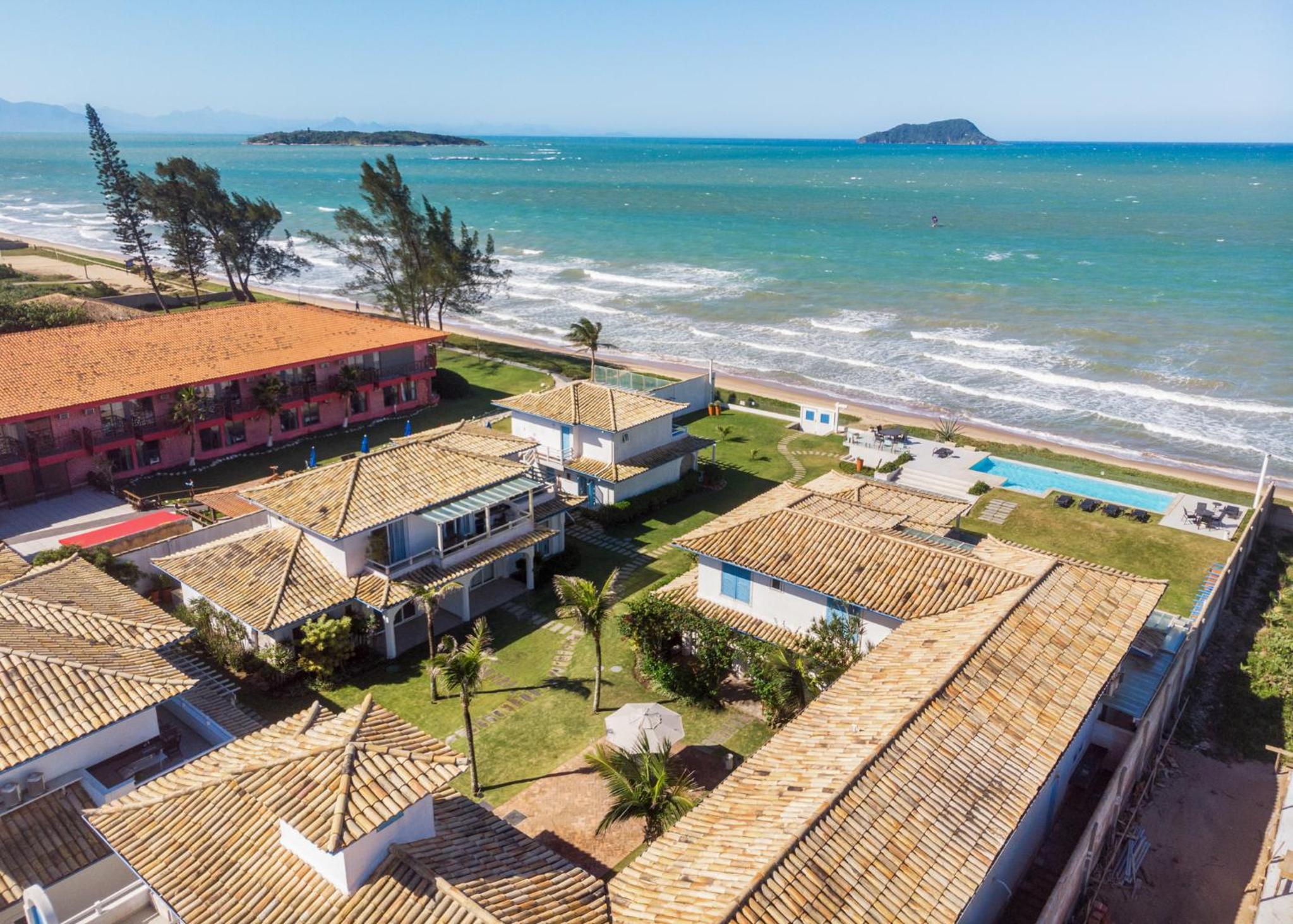 Top beach house Manguinhos