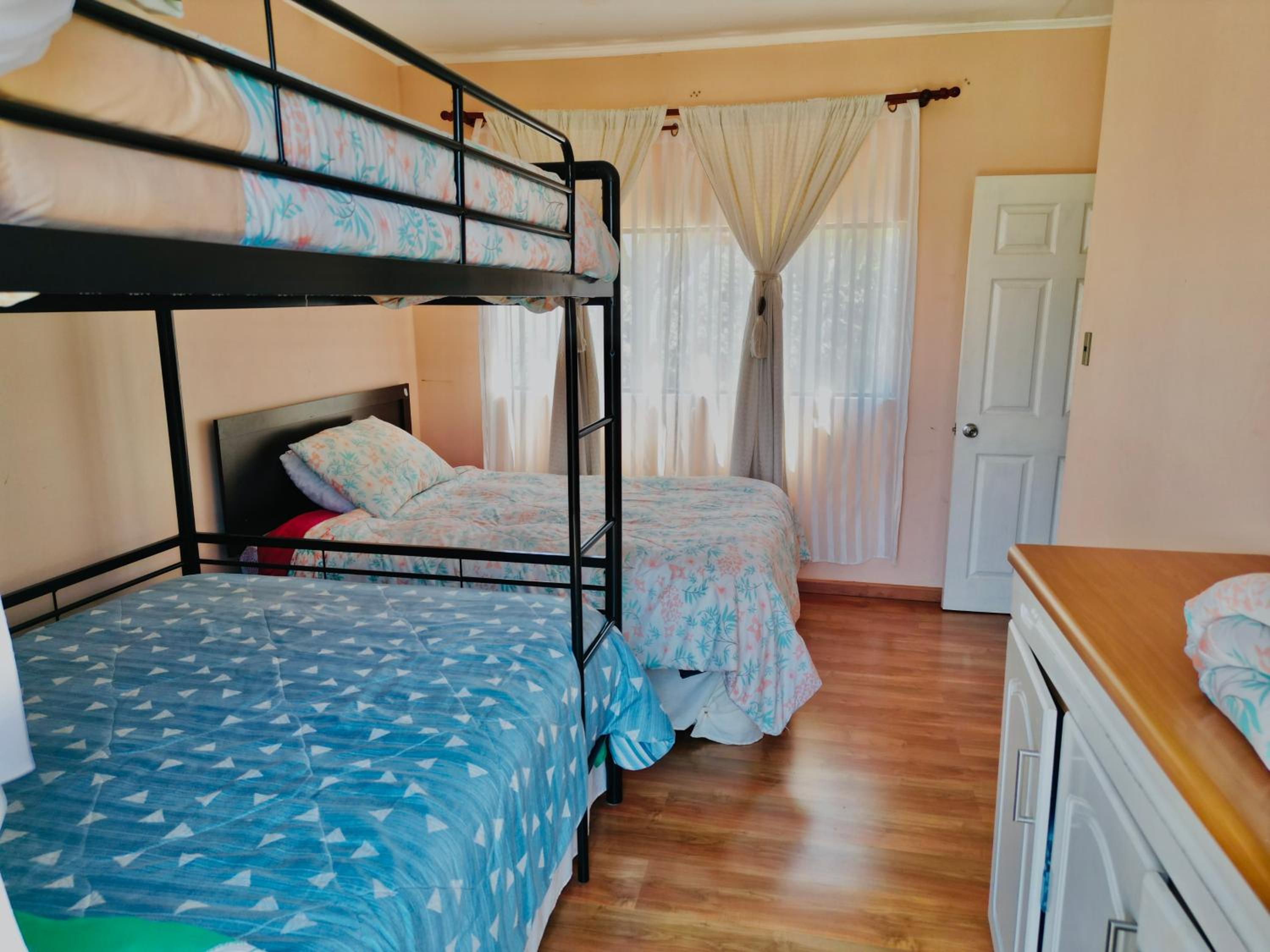 HERMOSA Y MODERNA CASA VACACIONAL