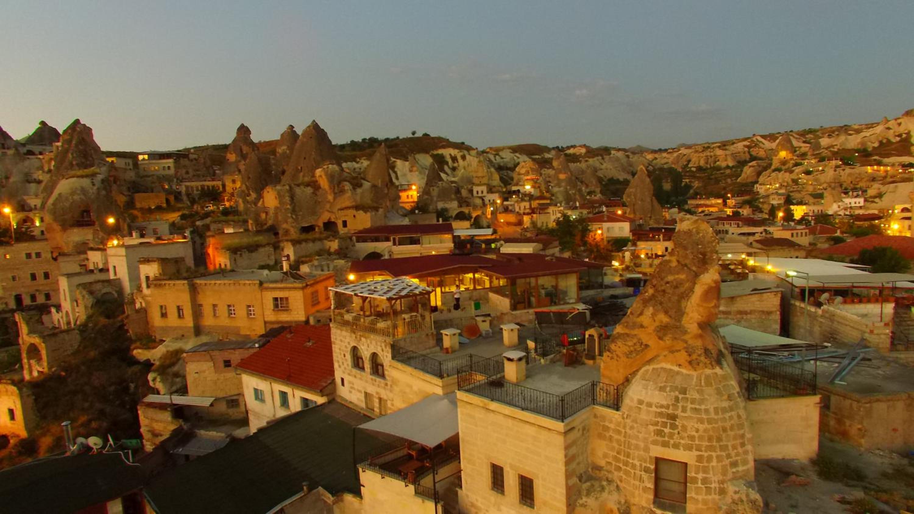 Bedrock Cave Hotel - Image 138