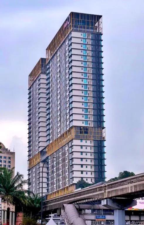 The Opus Residence at Mardeka Tower