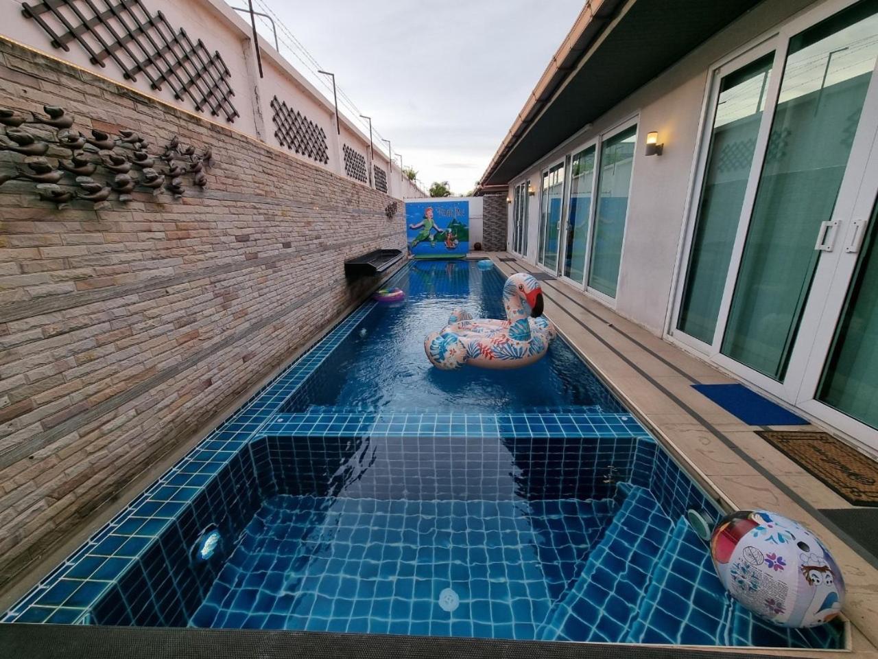 Peter Pan Poolvilla view 3
