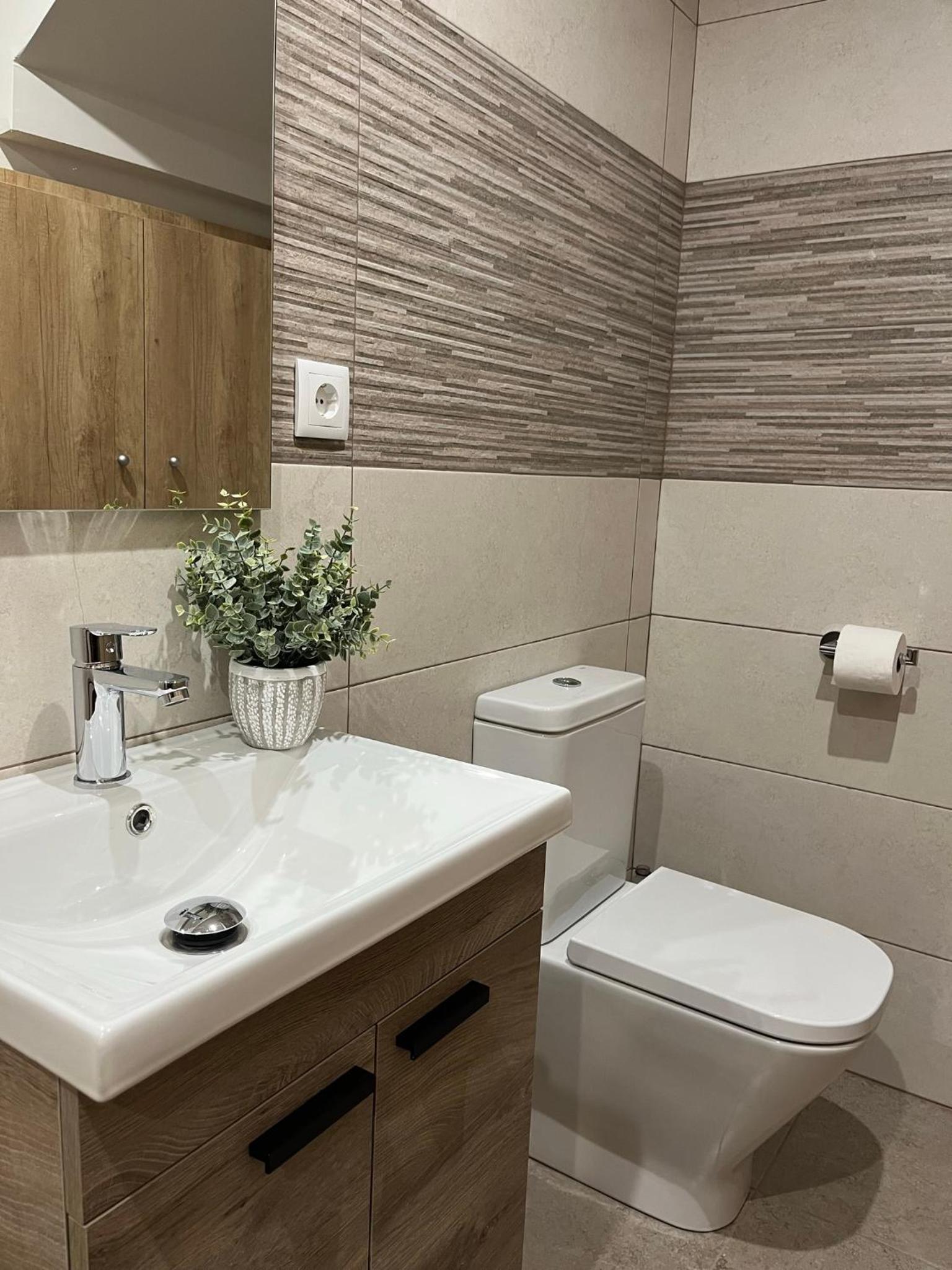 Apartamentos La Flor - Image 3